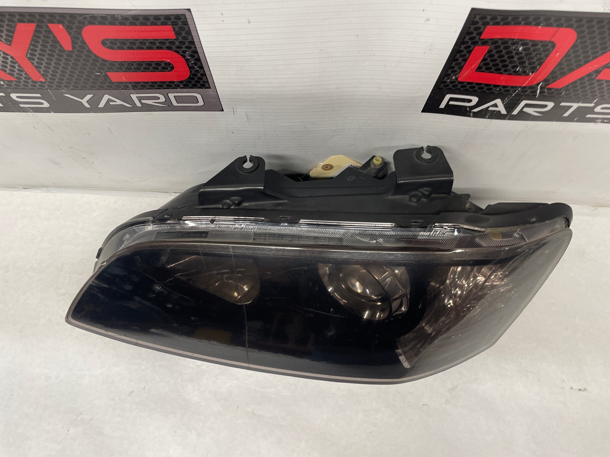 2009 Pontiac G8 Base LH Driver Headlights Head Light Lamps OEM - Day's Parts Yard