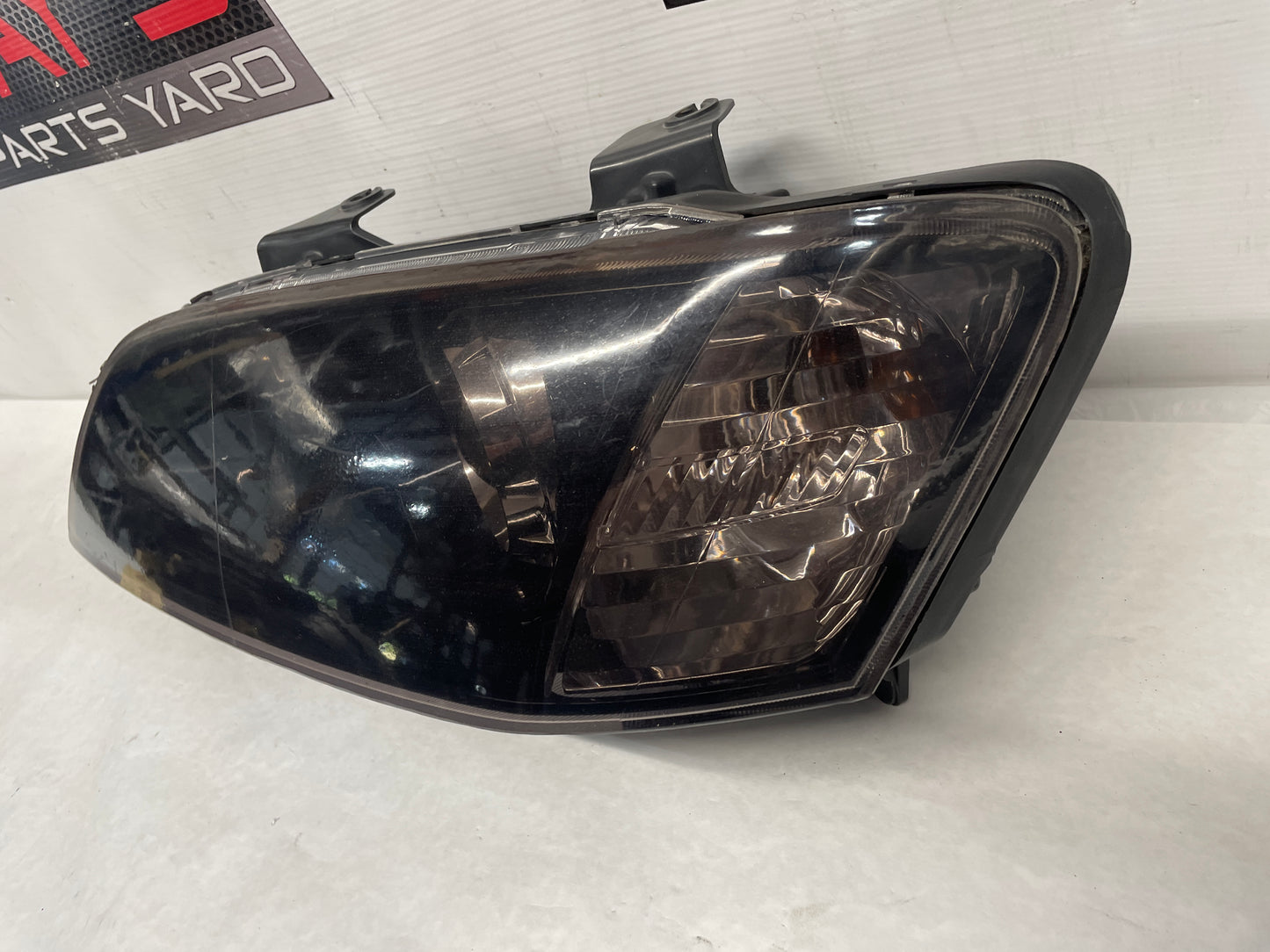 2009 Pontiac G8 Base LH Driver Headlights Head Light Lamps OEM - Day's Parts Yard
