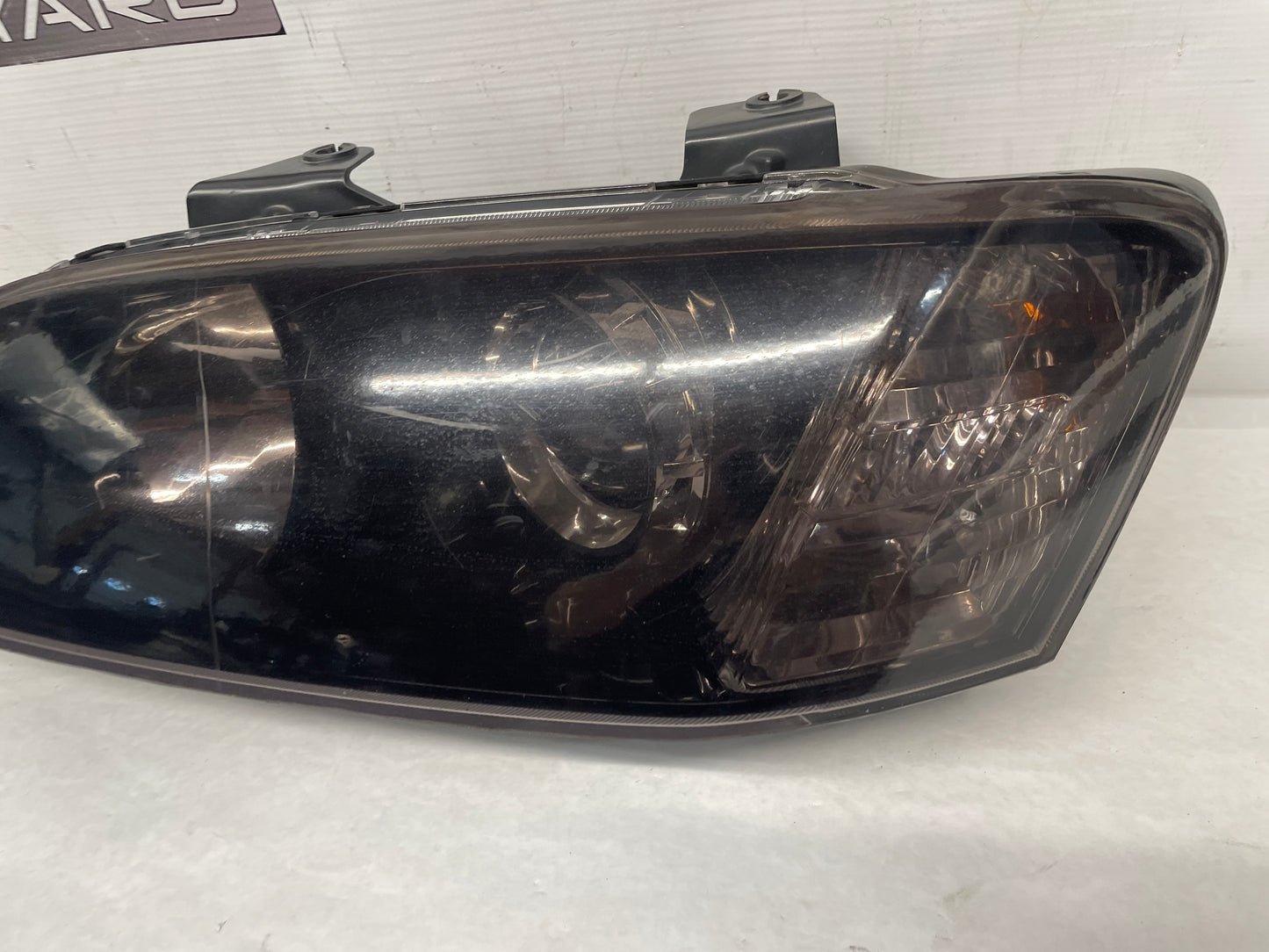 2009 Pontiac G8 Base LH Driver Headlights Head Light Lamps OEM - Day's Parts Yard