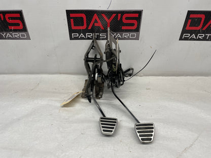 2012 Chevy Camaro ZL1 Manual Transmission Pedal Set Brake & Clutch Assembly OEM - Day's Parts Yard