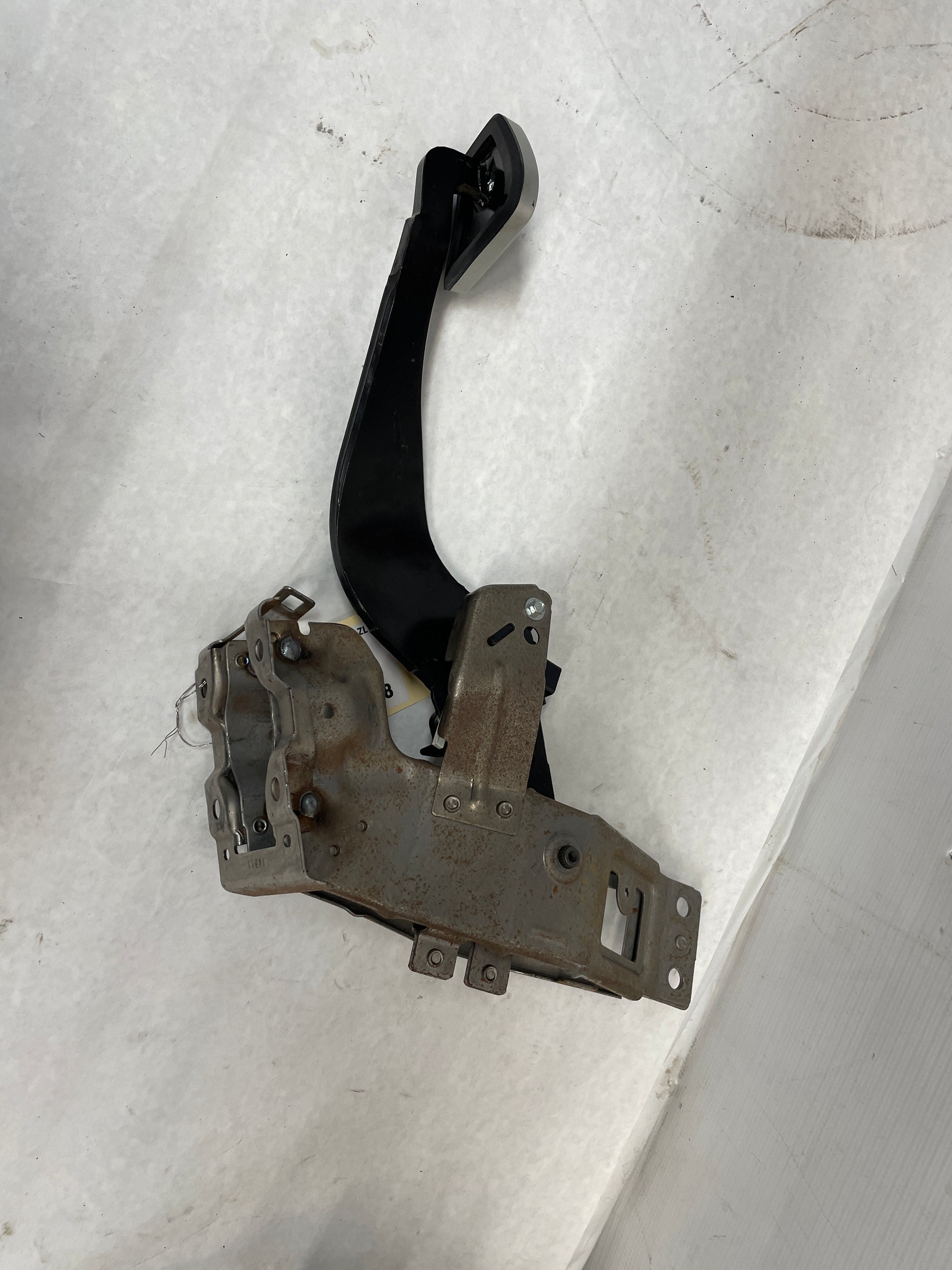 2012 Chevy Camaro ZL1 Manual Transmission Pedal Set Brake & Clutch Assembly OEM - Day's Parts Yard