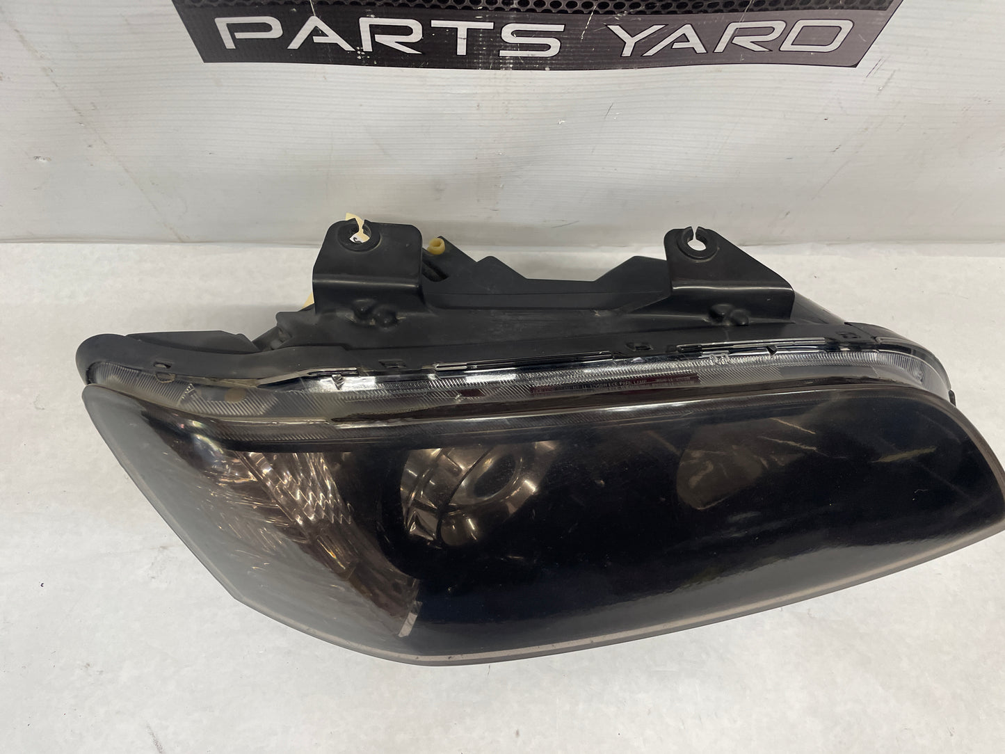 2009 Pontiac G8 Base RH  Passenger  Headlights Head Light Lamps OEM - Day's Parts Yard