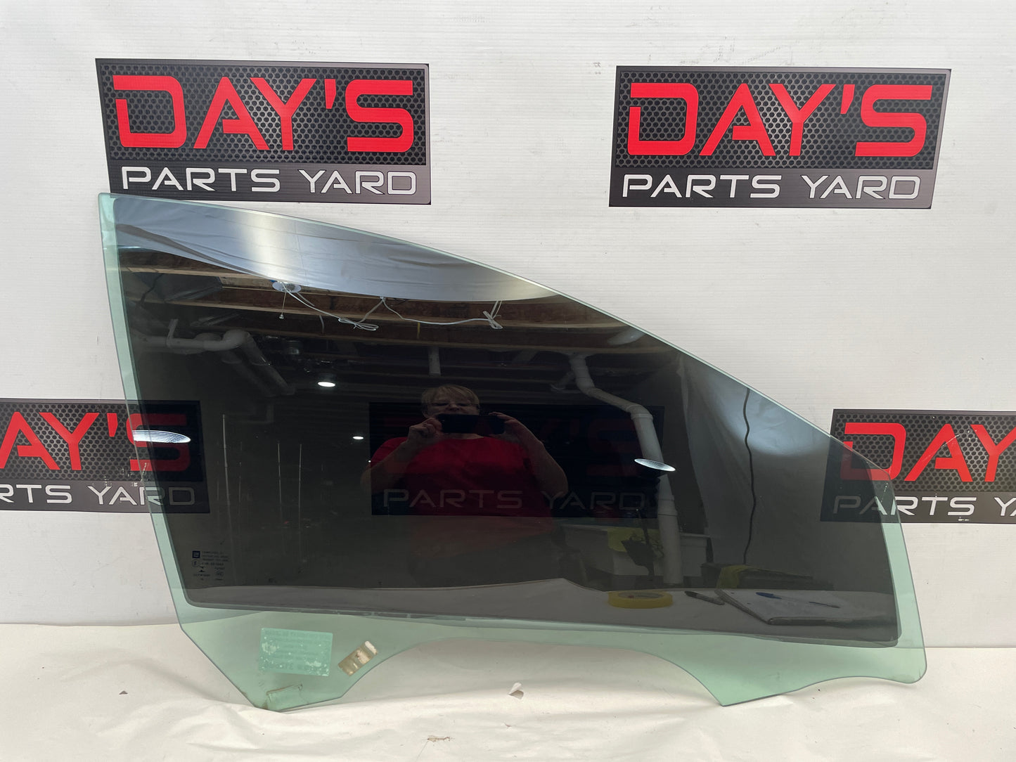 2017 Chevy SS Sedan Front RH Passenger Door Window Glass OEM - Day's Parts Yard