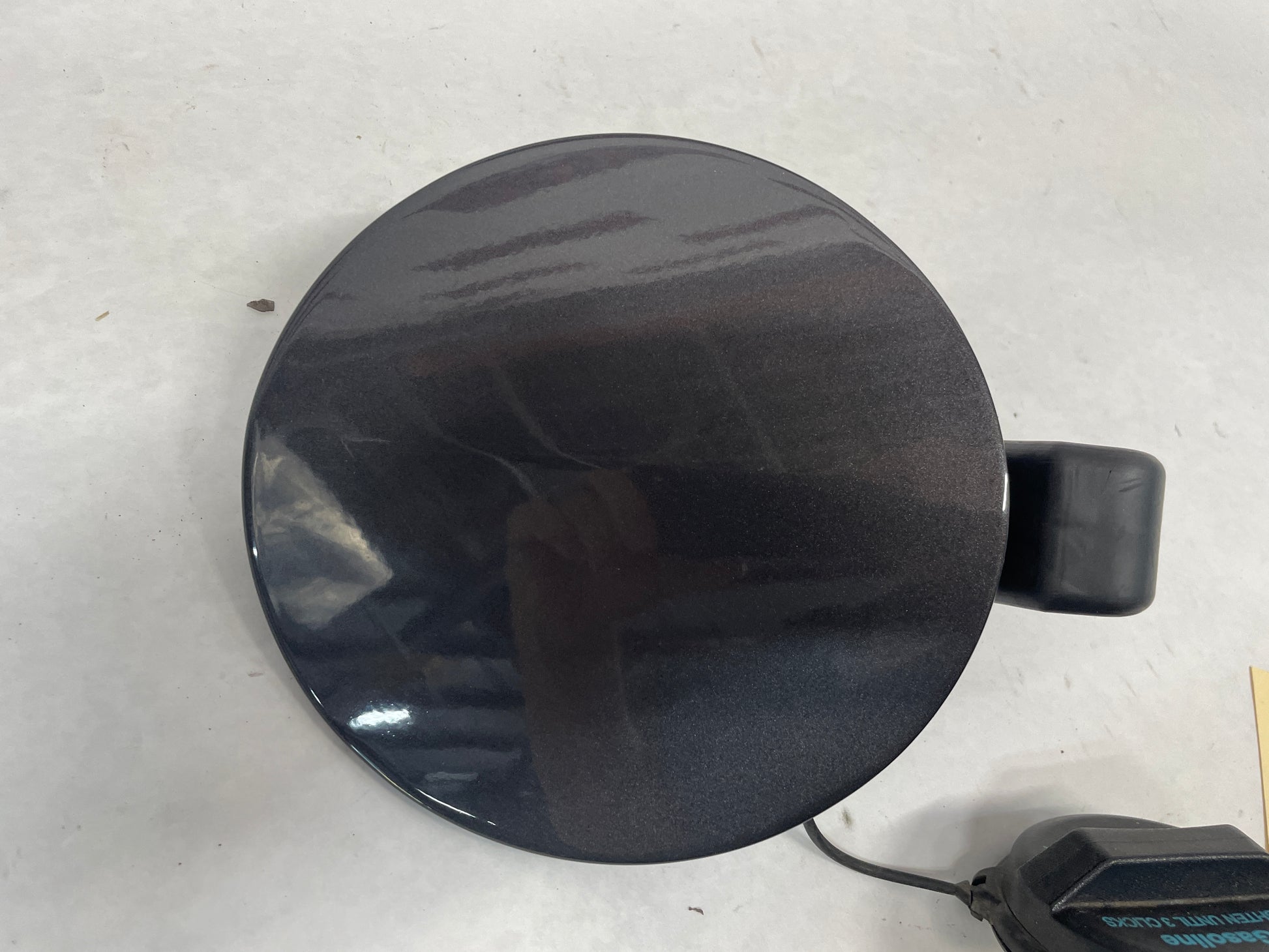 2009 Pontiac G8 Base Fuel Gas Cover Door OEM - Day's Parts Yard