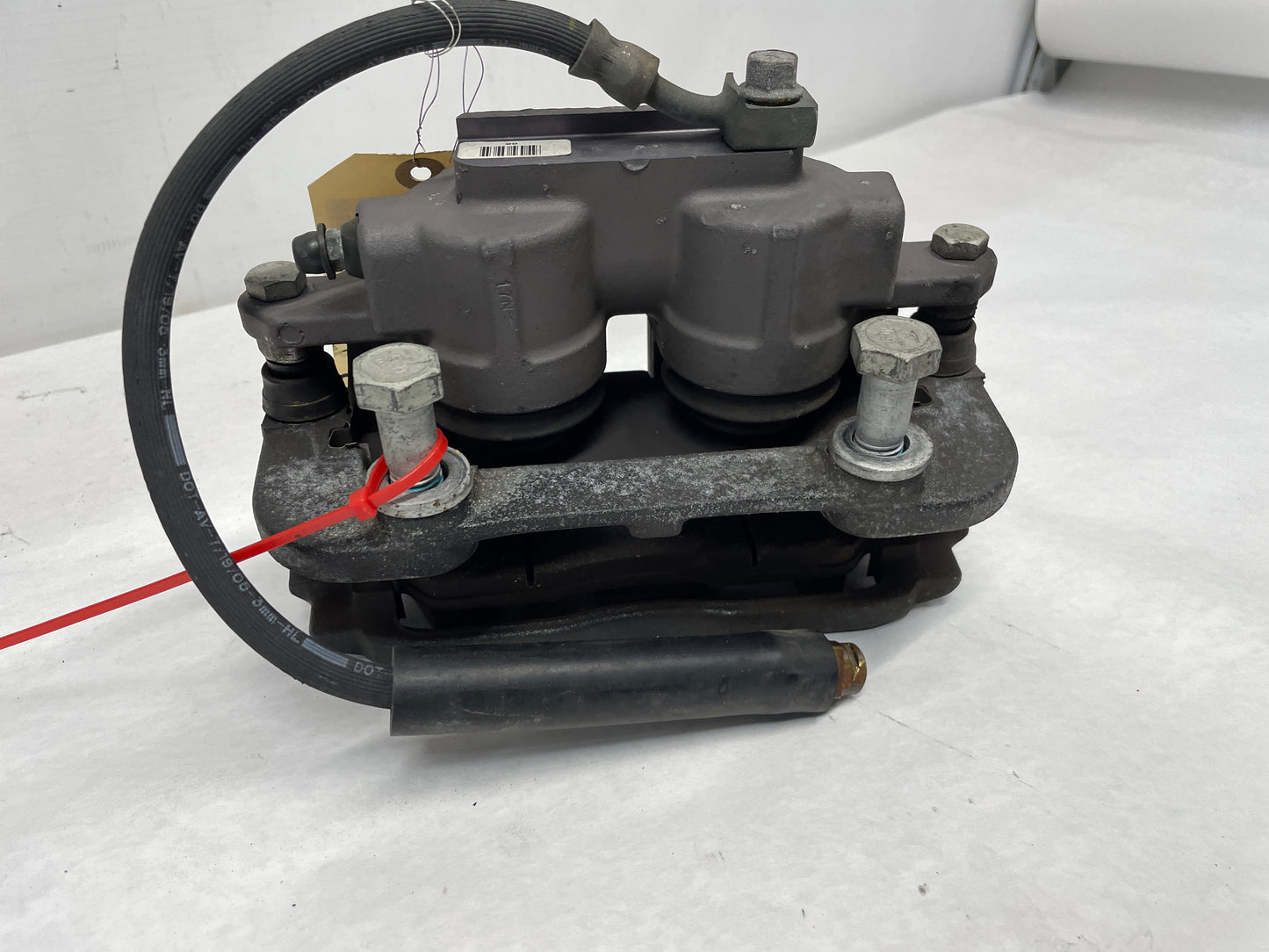 2005 Chevy C6 Corvette RH & LH Front Brake Calipers OEM