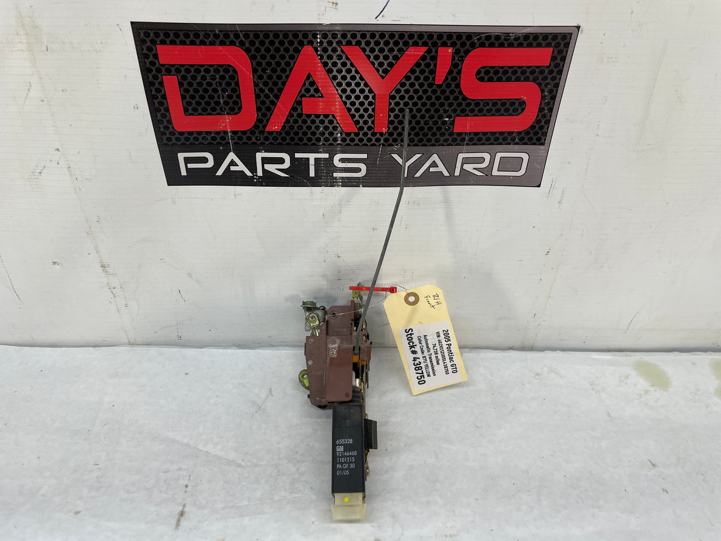 2005 Pontiac GTO RH Passenger Door Lock Actuator Assembly OEM