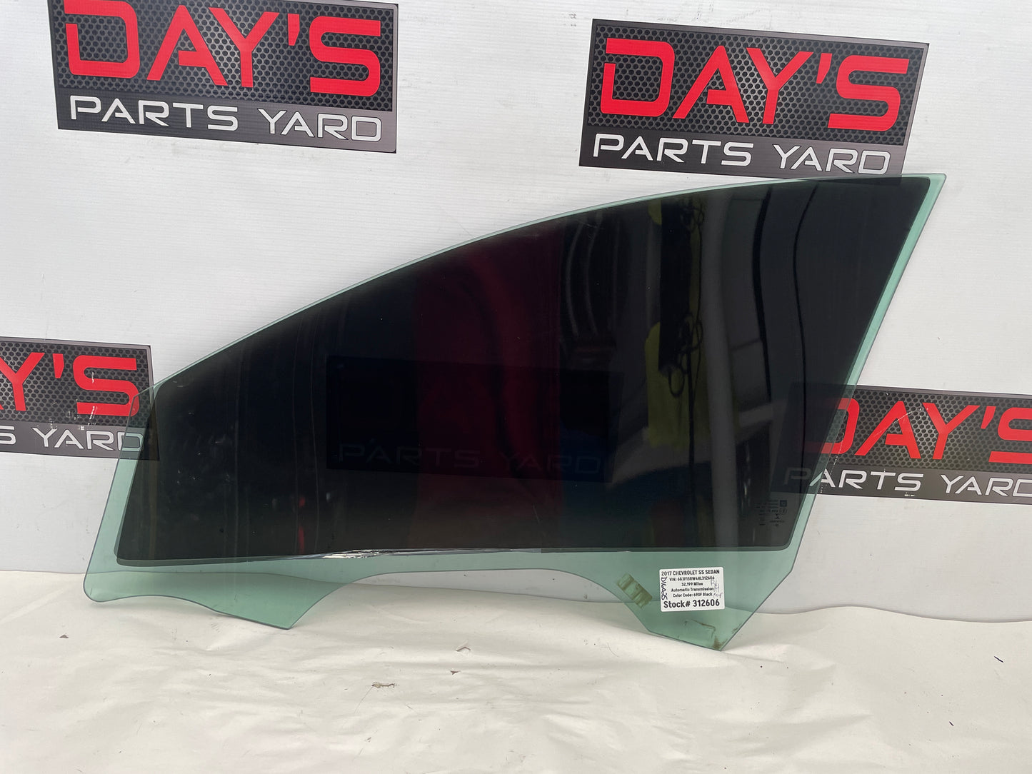 2017 Chevy SS Sedan Front RH Passenger Door Window Glass OEM - Day's Parts Yard