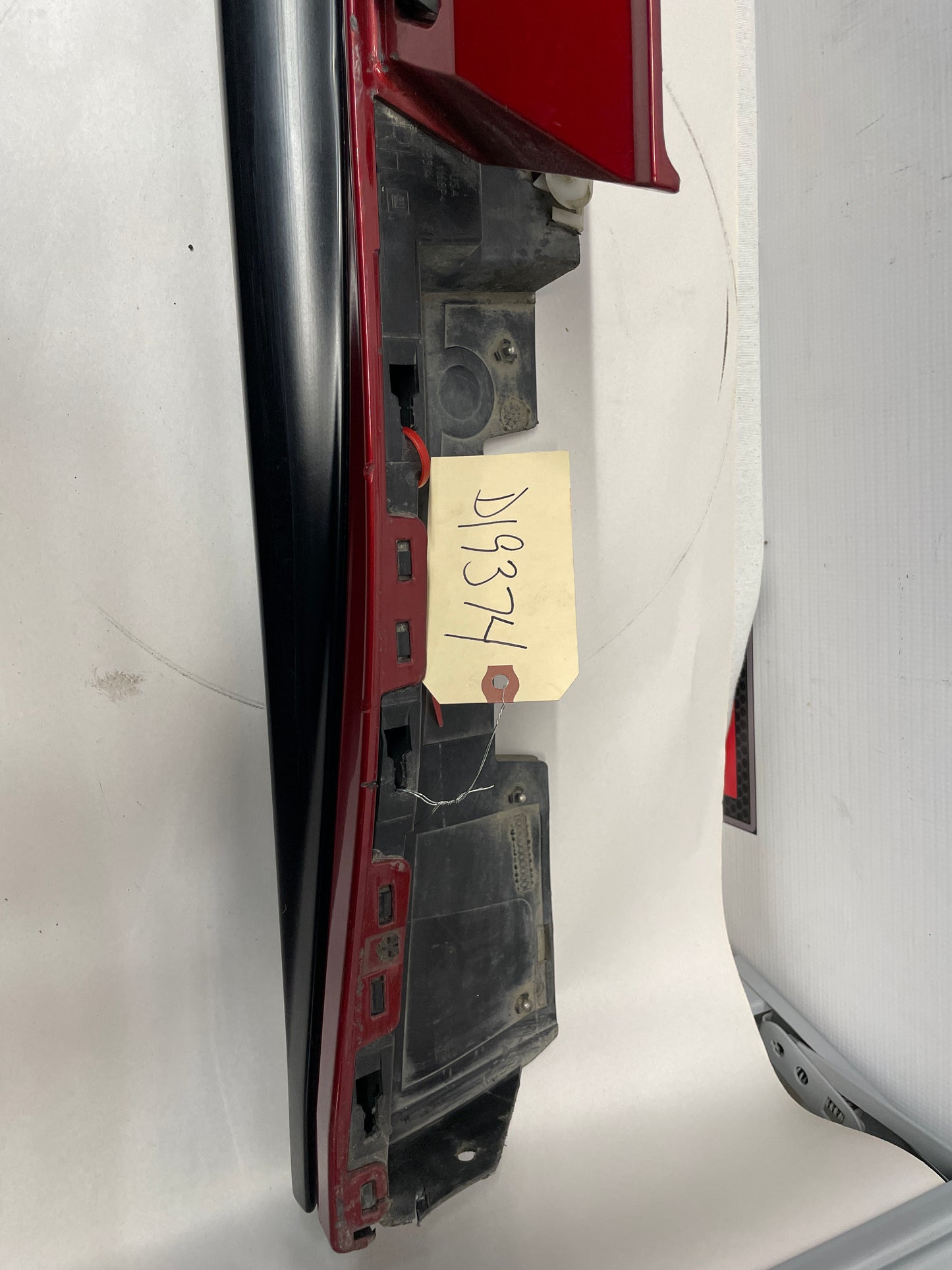 2018 Chevy Camaro 1LE SS RH Passenger Side Skirt Rocker Molding Trim Panel OEM - Day's Parts Yard
