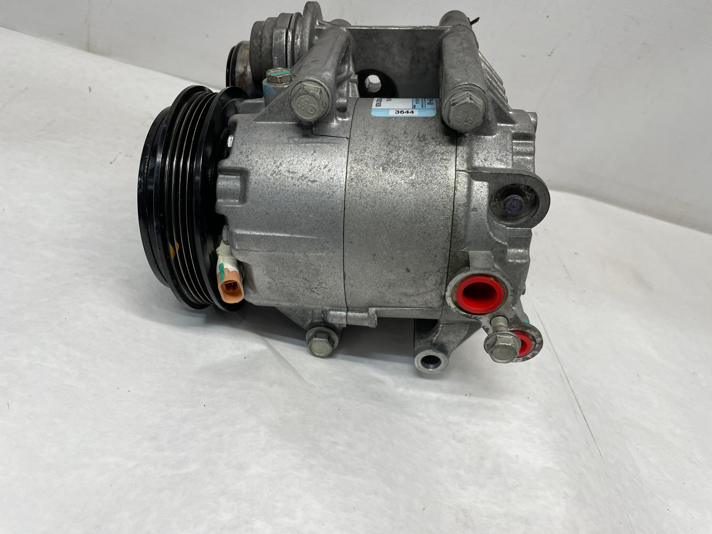 2005 Chevy C6 Corvette A/C Air Conditioner Compressor w/ Bracket OEM 24k - Day's Parts Yard