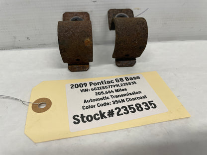 2009 Pontiac G8 Base Rear Suspension Stabilizer Sway Bar Brackets Clamps OEM - Day's Parts Yard