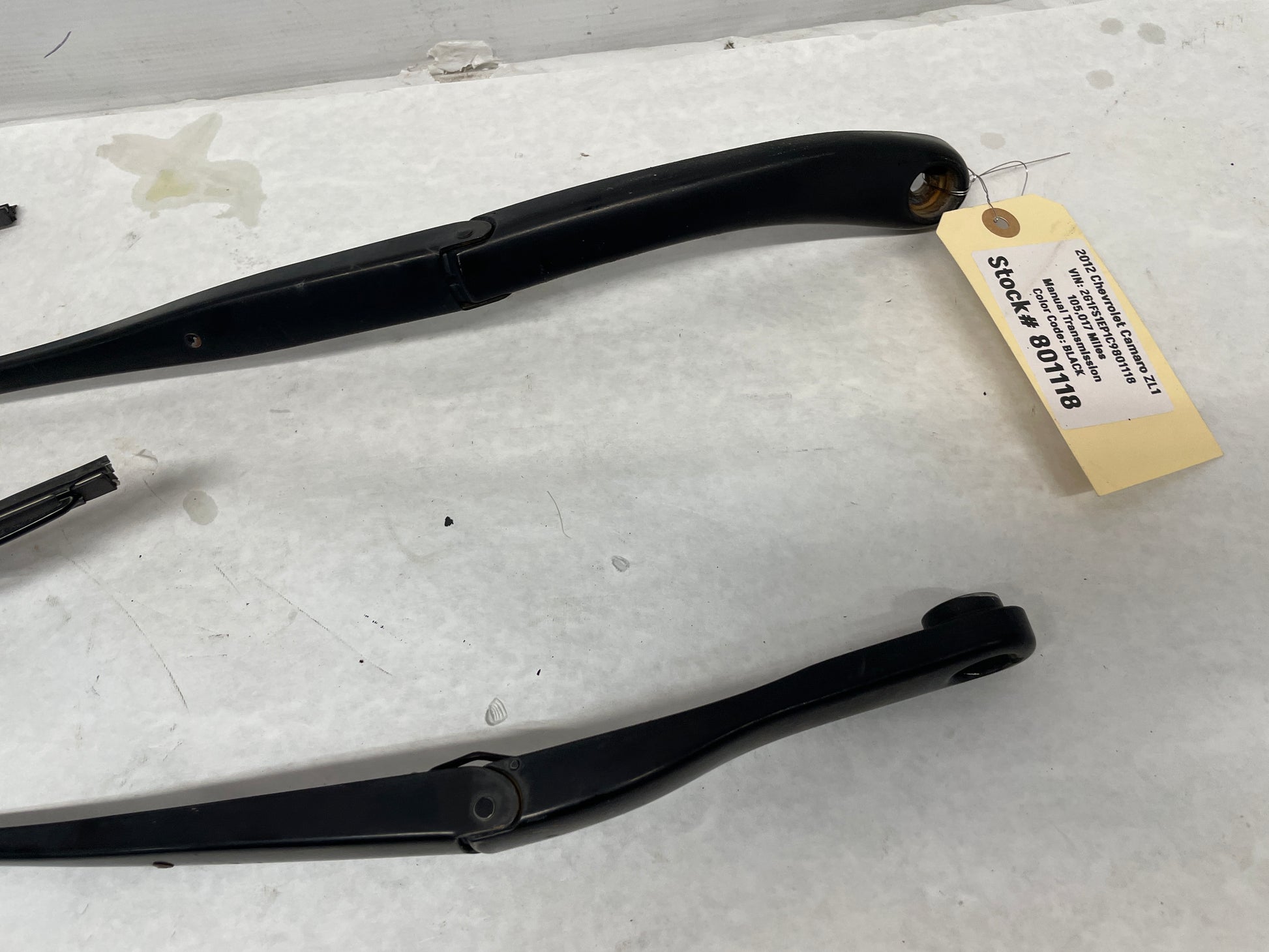 2012 Chevy Camaro ZL1 RH & LH Windshield Wiper Arms OEM - Day's Parts Yard