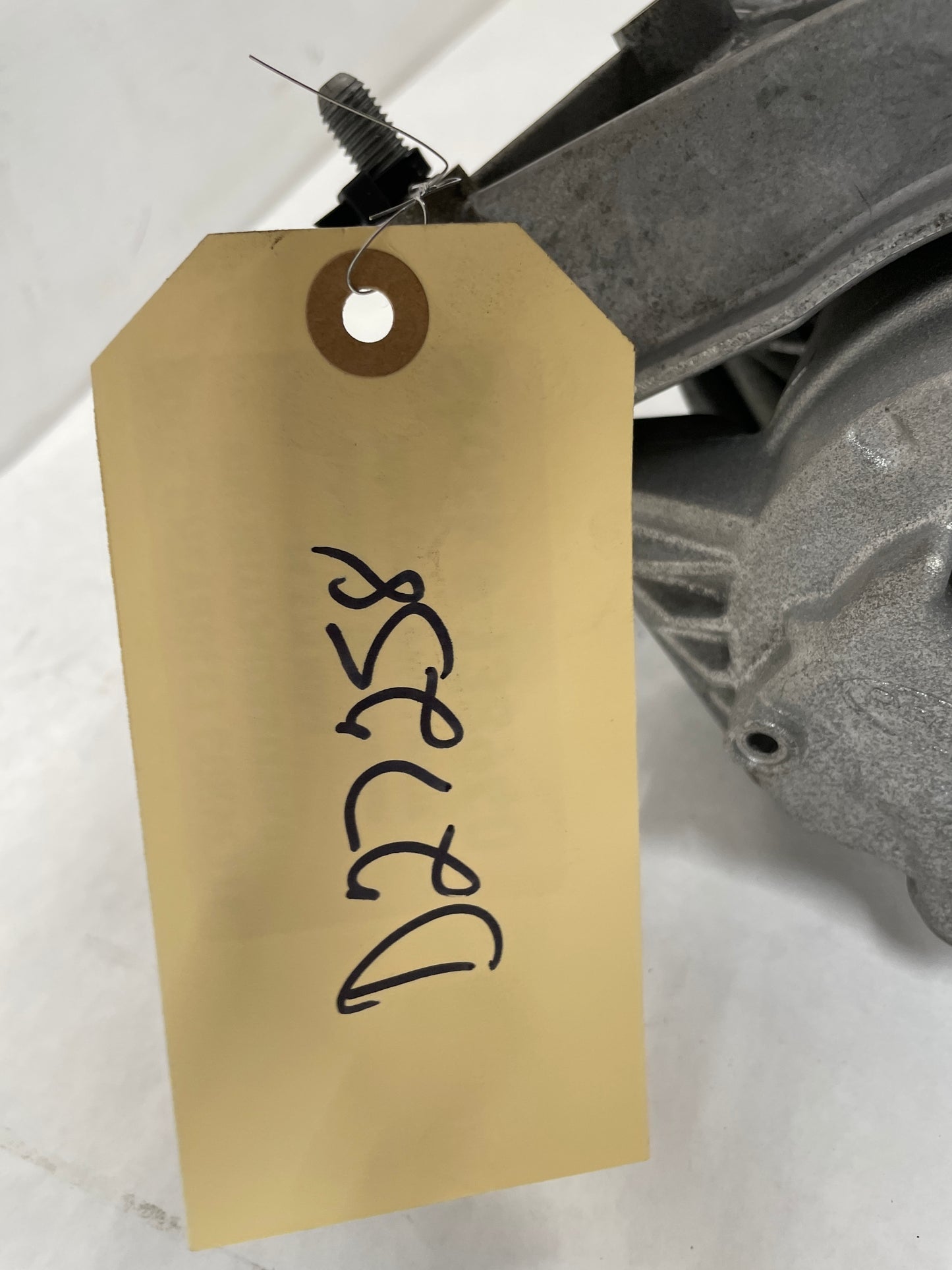 2005 Chevy C6 Corvette A/C Air Conditioner Compressor w/ Bracket OEM 24k - Day's Parts Yard