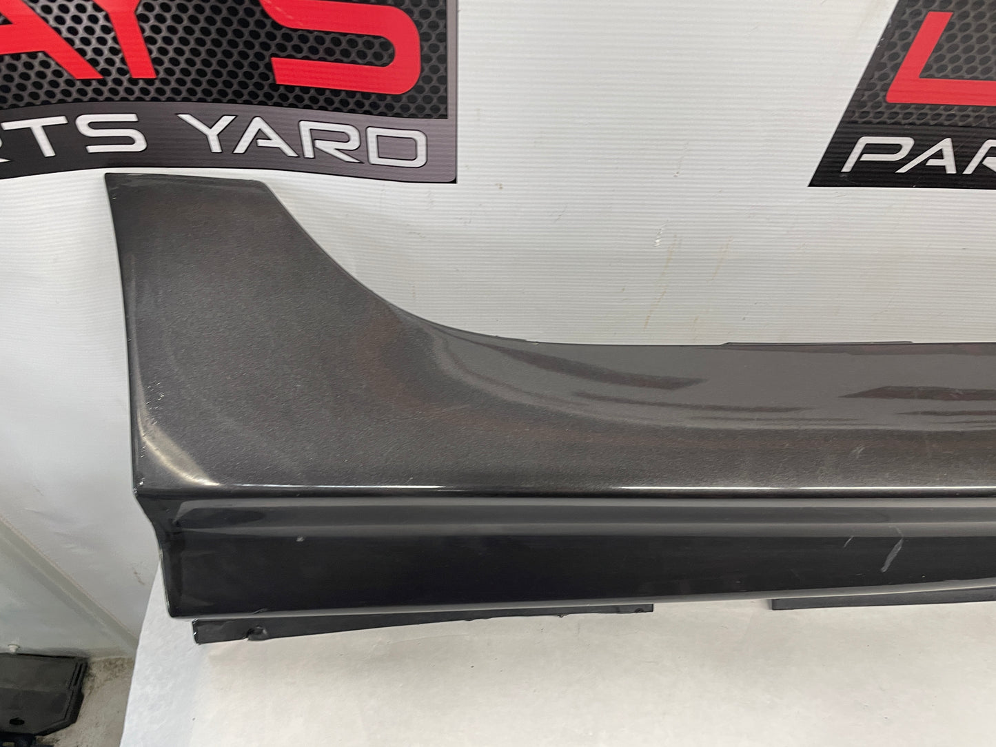2009 Pontiac G8 Base  RH Passenger Rocker Molding Side Skirt Panel OEM - Day's Parts Yard