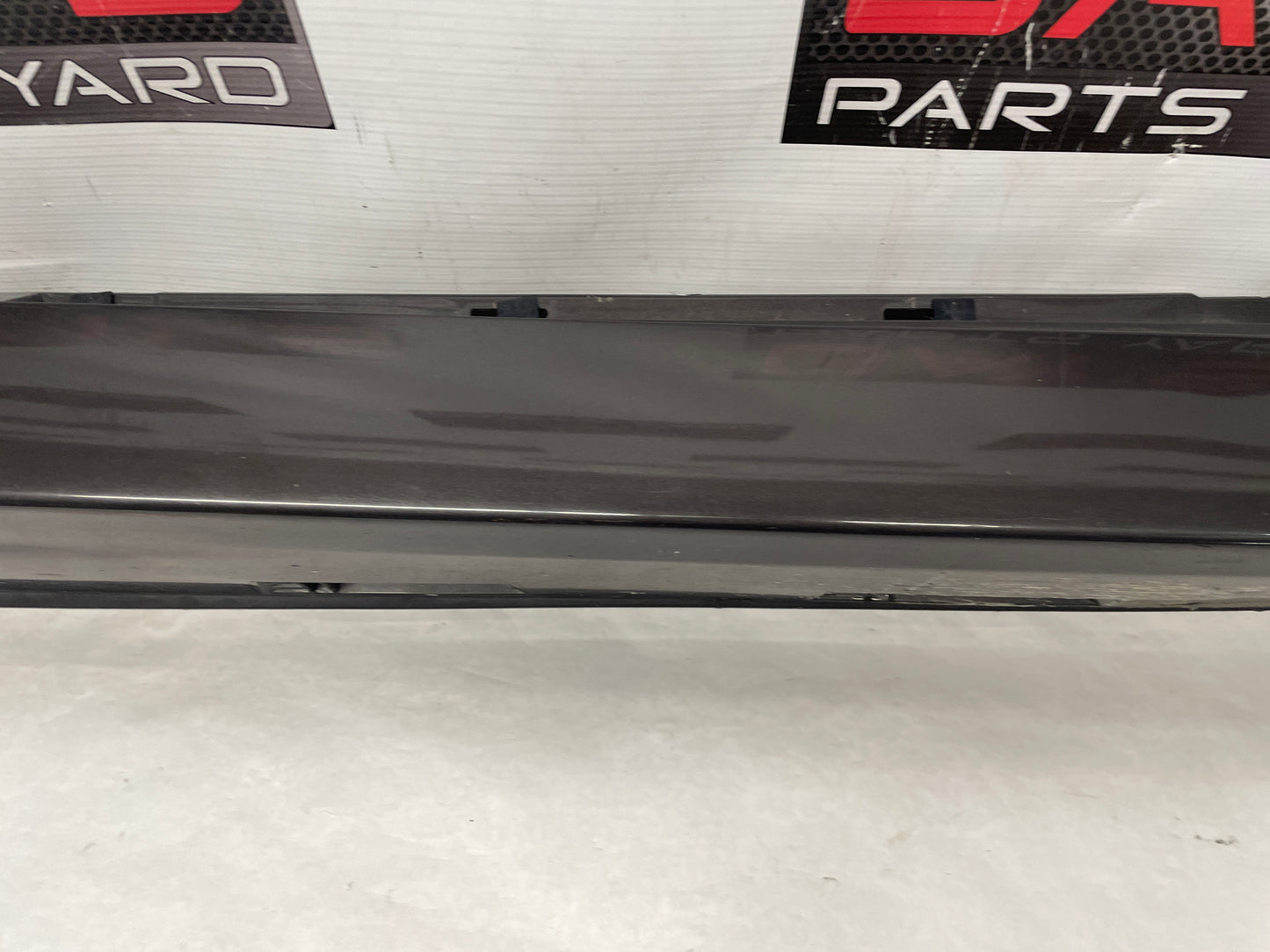 2009 Pontiac G8 Base  RH Passenger Rocker Molding Side Skirt Panel OEM - Day's Parts Yard