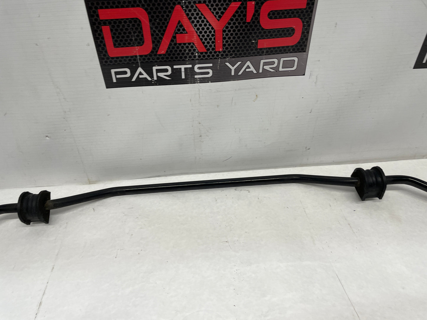 2005 Chevy C6 Corvette Rear Suspension Stabilizer Sway Bar Shaft OEM - Day's Parts Yard