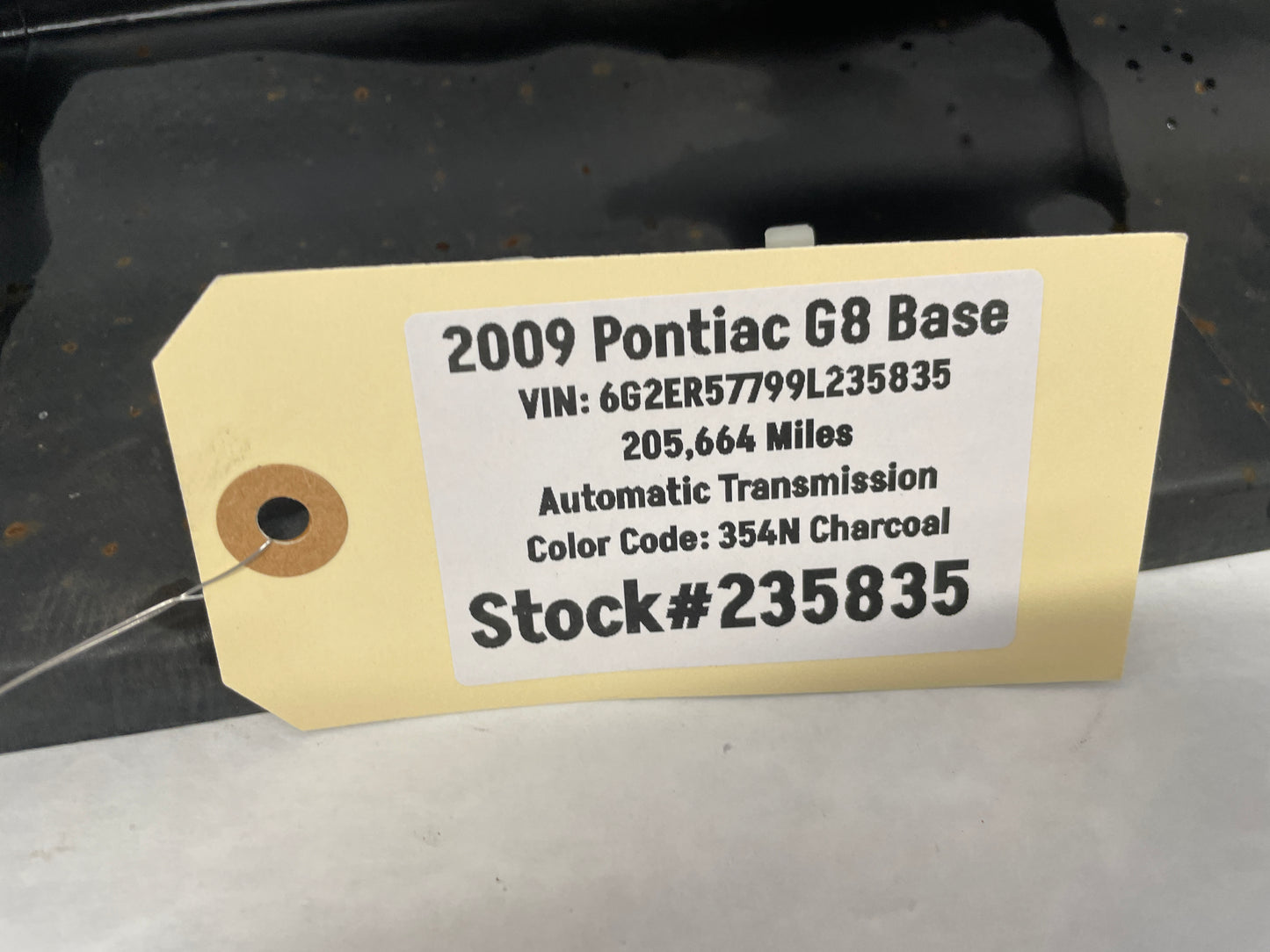 2009 Pontiac G8 Base  RH Passenger Rocker Molding Side Skirt Panel OEM - Day's Parts Yard