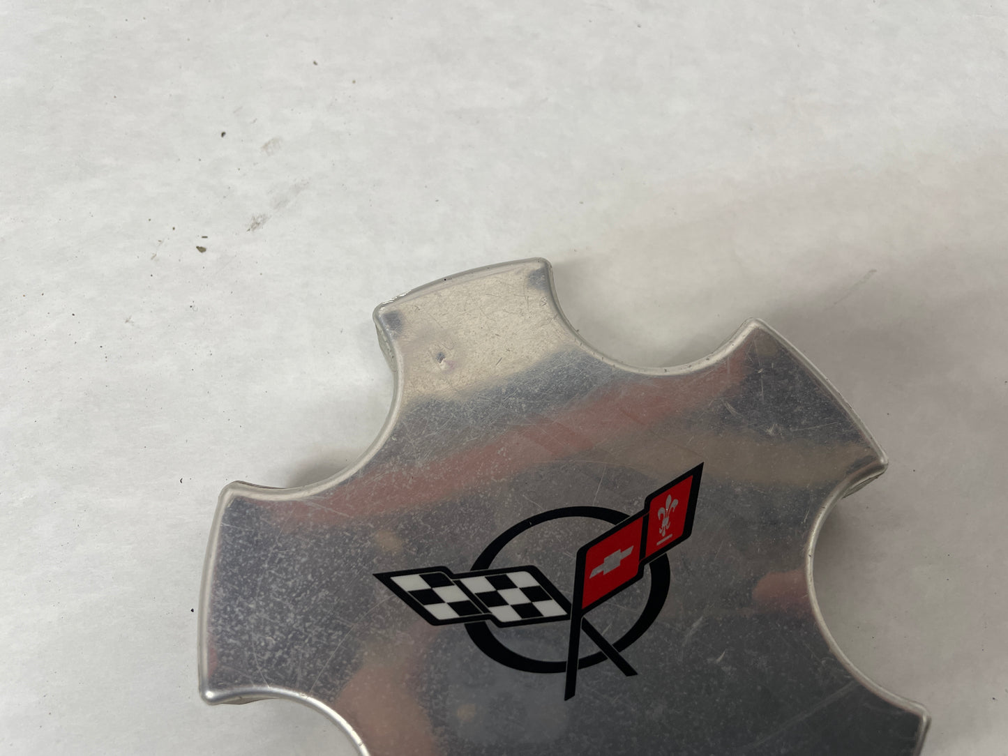 2001 Chevy C5 Corvette Wheel Center Cap OEM - Day's Parts Yard