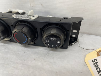 2005 Pontiac GTO HVAC Dash Climate Control Unit Panel Switch Button OEM