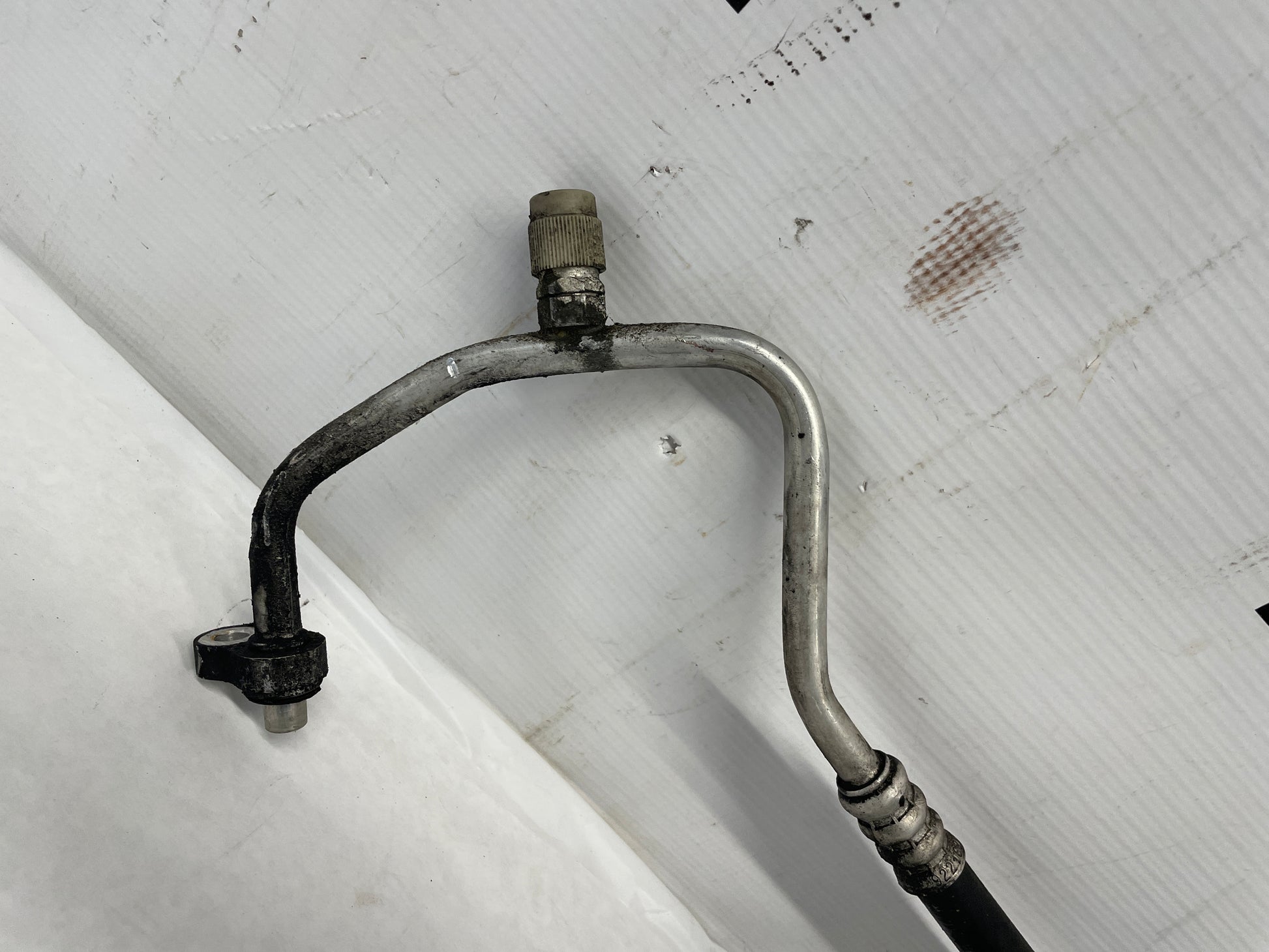 2009 Pontiac G8 Base AC Air Conditioner Compressor Manifold Line Hose Tube OEM - Day's Parts Yard
