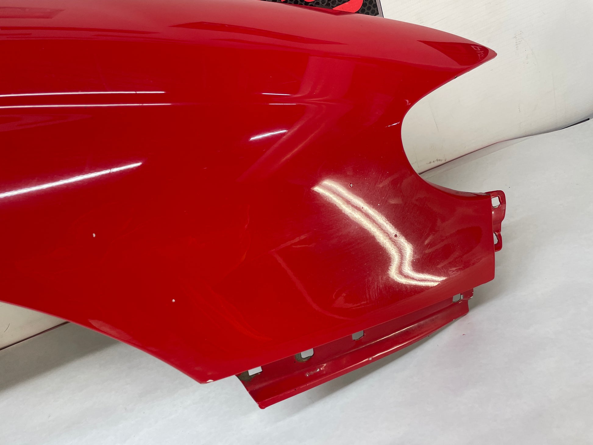 2005 Pontiac GTO RH Passenger Front Fender Red OEM - Day's Parts Yard