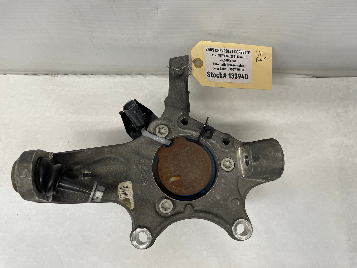2005 Chevy C6 Corvette LH Driver Front Suspension Spindle Knuckle Hub OEM - Day's Parts Yard