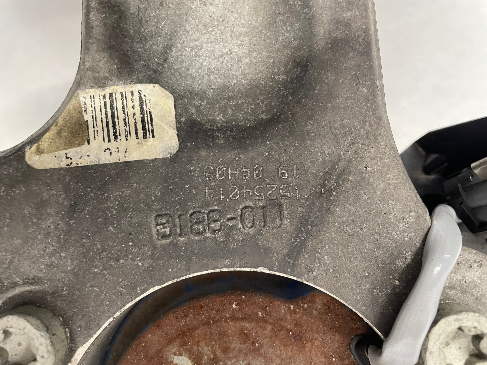 2005 Chevy C6 Corvette LH Driver Front Suspension Spindle Knuckle Hub OEM - Day's Parts Yard