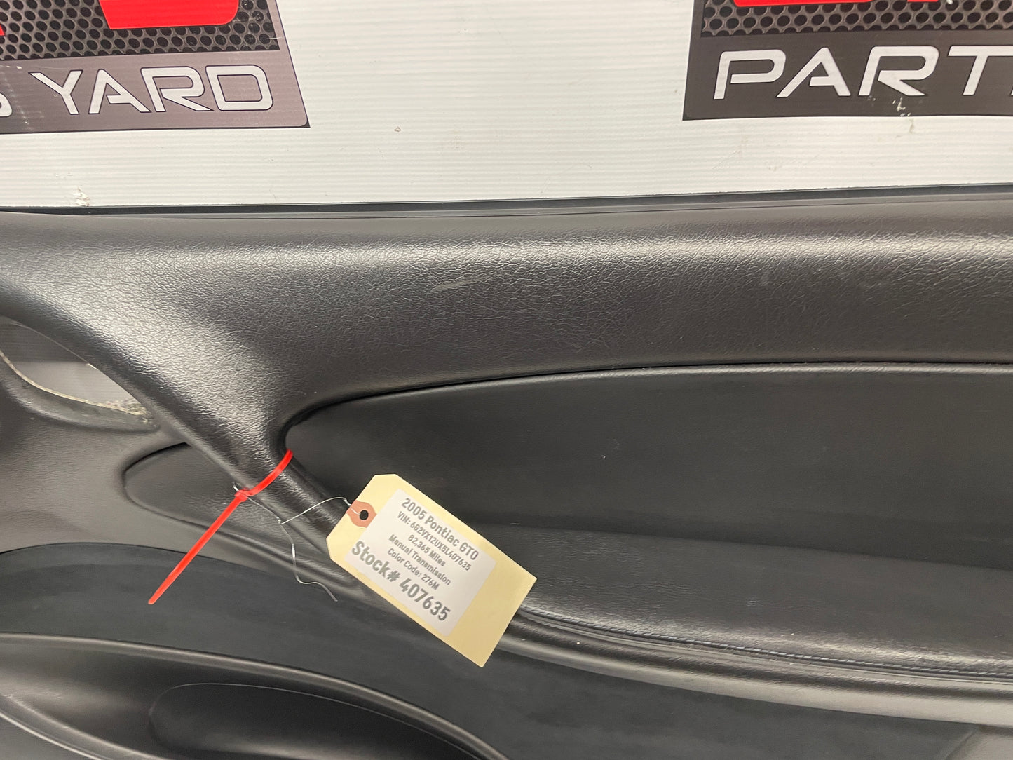 2005 Pontiac GTO RH Passenger Interior Door Panel Trim OEM