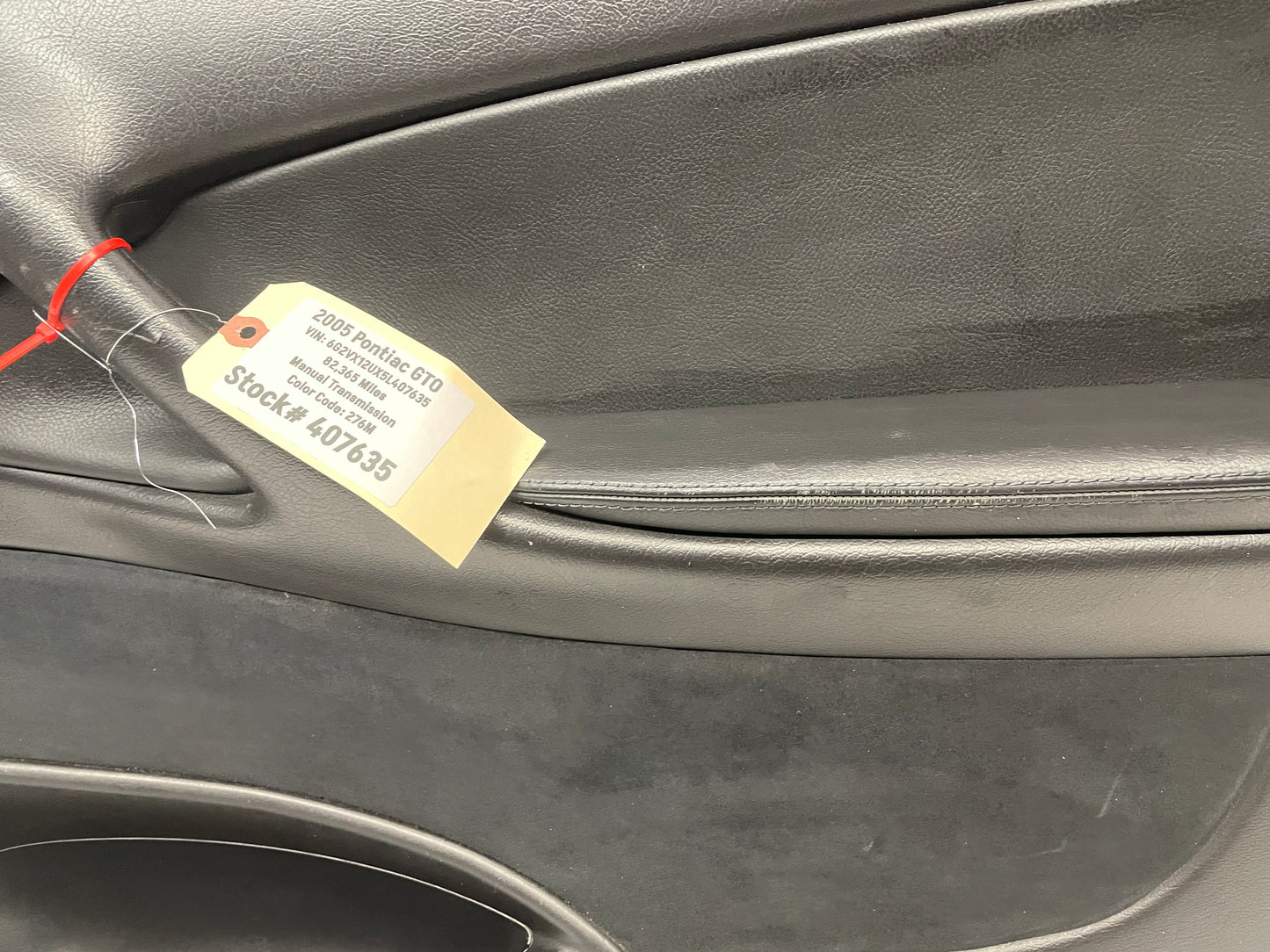2005 Pontiac GTO RH Passenger Interior Door Panel Trim OEM