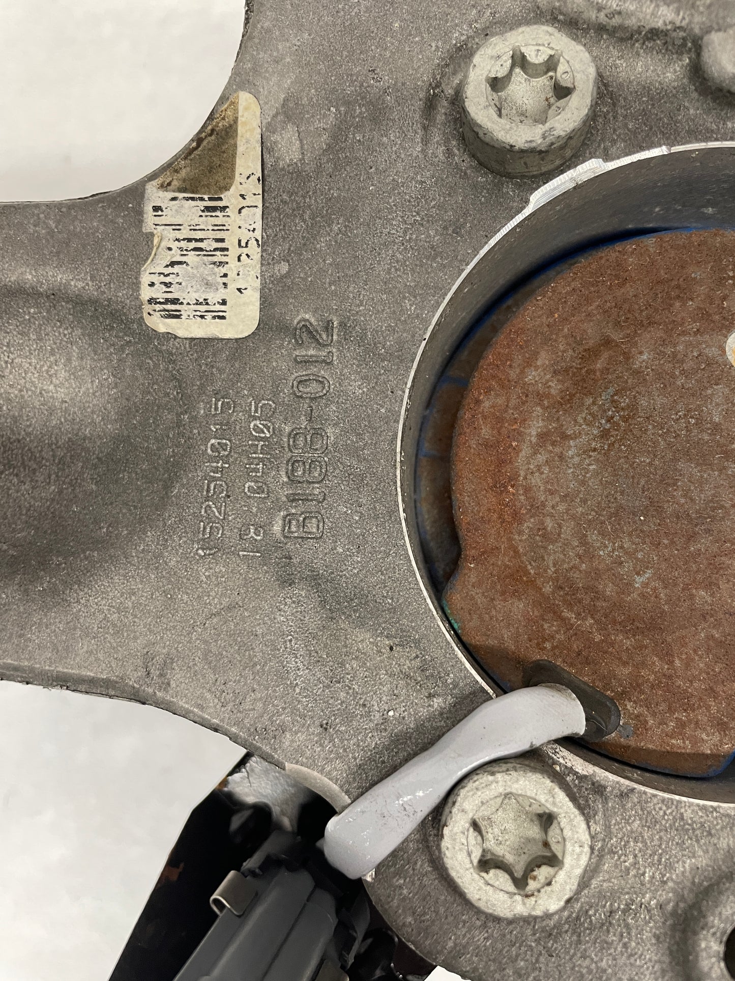 2005 Chevy C6 Corvette RH Passenger Front Suspension Spindle Knuckle Hub OEM - Day's Parts Yard