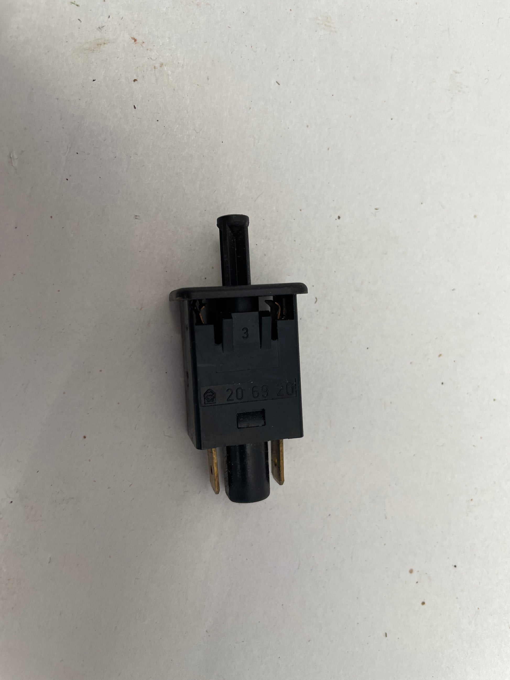 2004 Pontiac Instrument Panel Dimmer and Dome Lamp Switch OEM - Day's Parts Yard