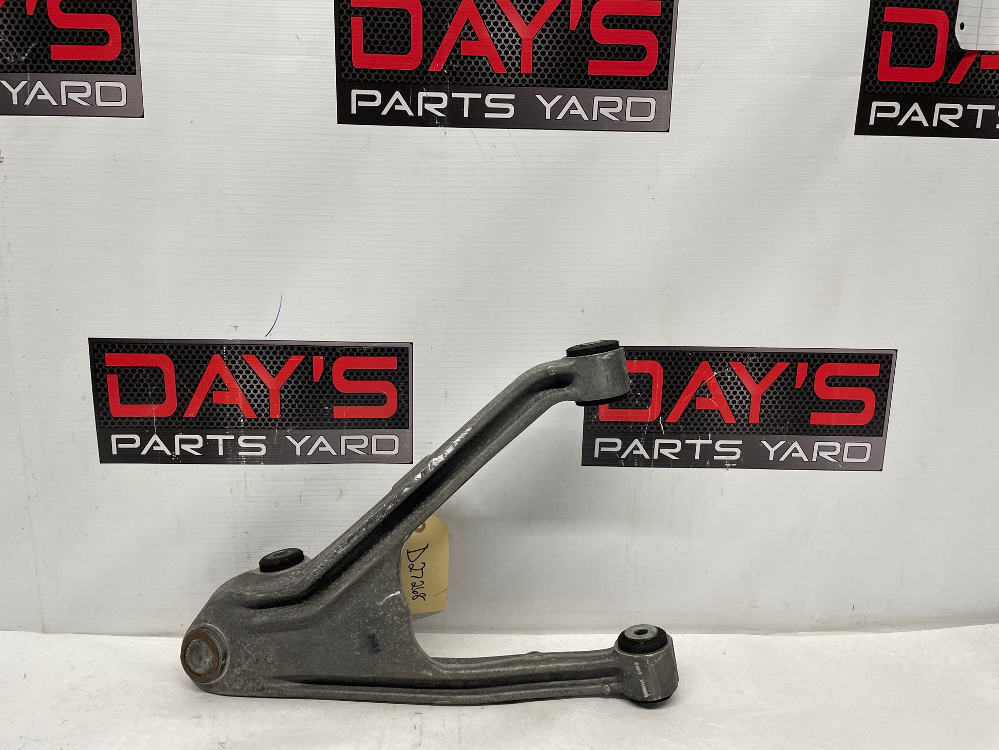 2005 Chevy C6 Corvette RH Passenger Rear Suspension Lower Control Arm OEM - Day's Parts Yard