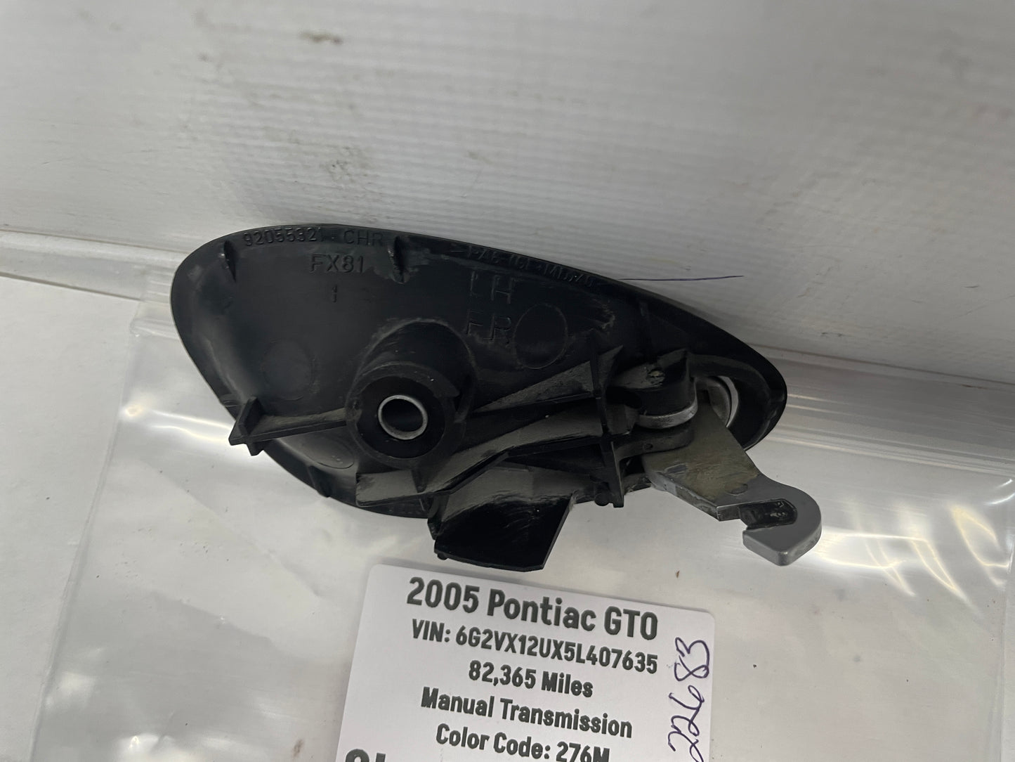 2005 Pontiac GTO LH Driver Interior Door Handle OEM