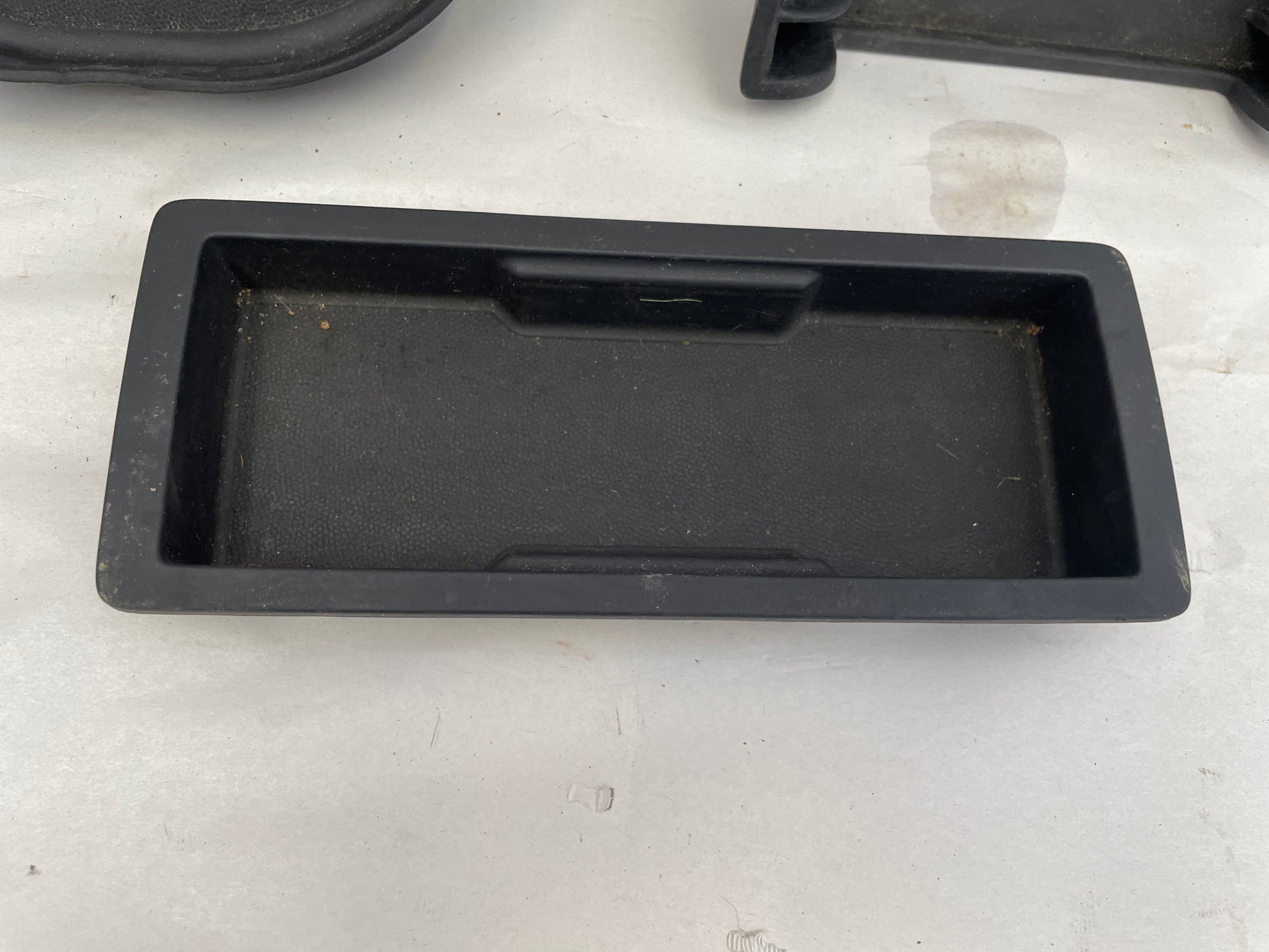 2004 Pontiac GTO 3pc Center Console Rubber Inserts OEM - Day's Parts Yard