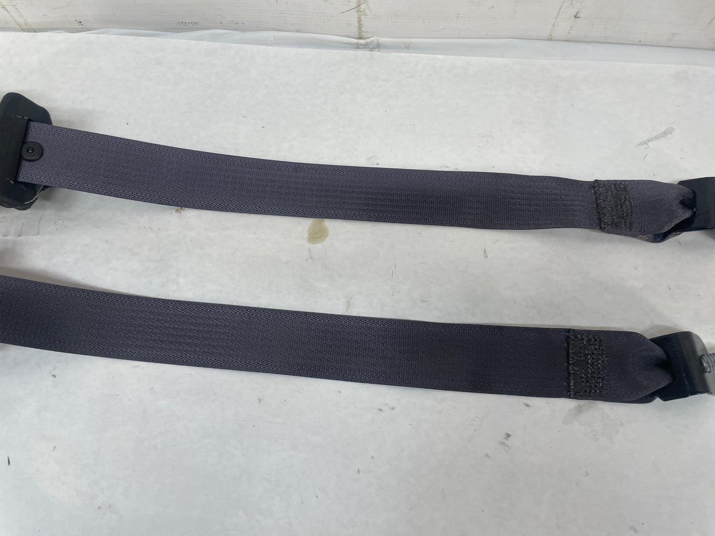 2014 Chevy Camaro SS RH & LH Rear Seat Belts Seatbelts Retractors OEM - Day's Parts Yard