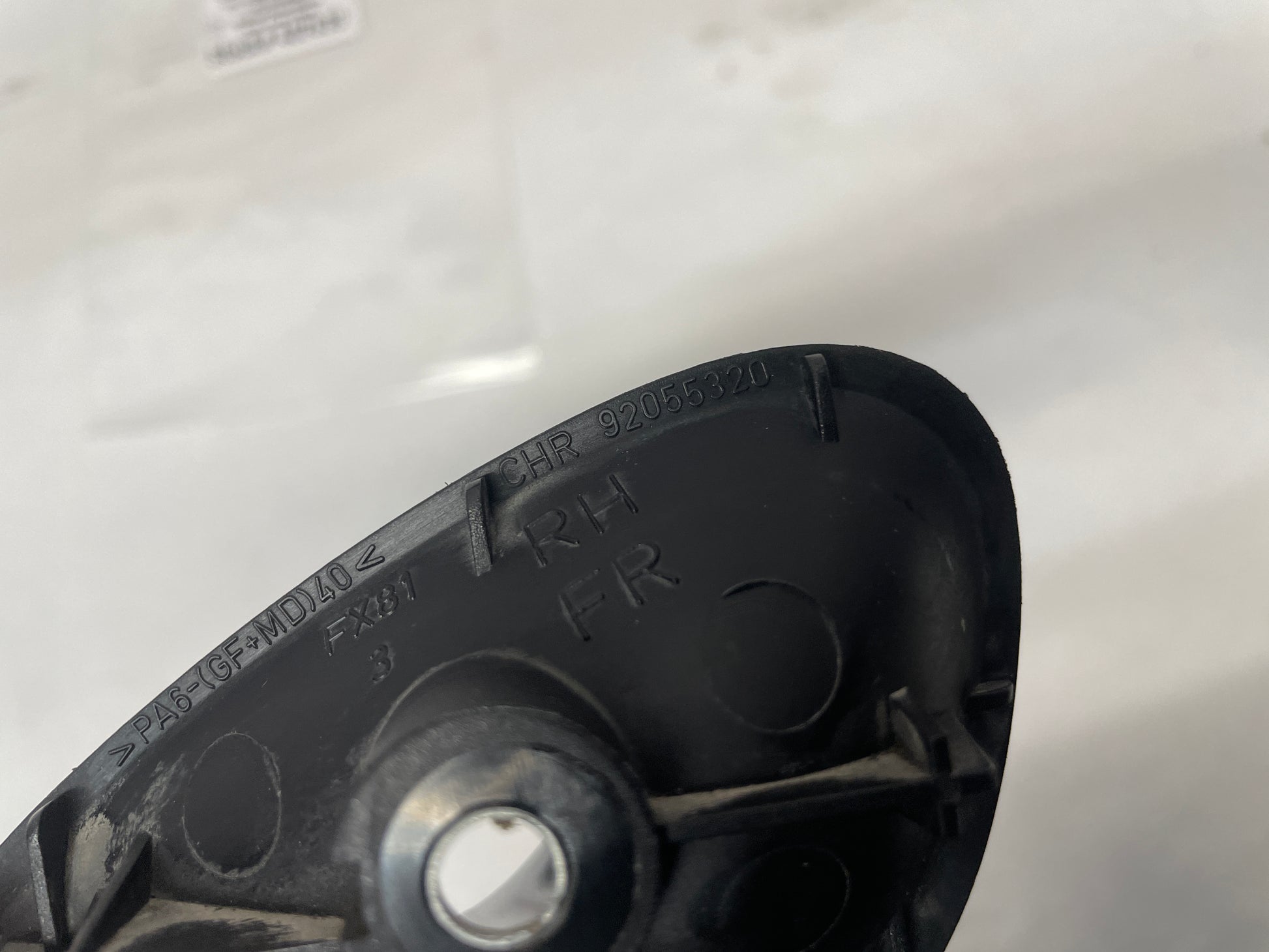 2005 Pontiac GTO RH Passenger Interior Door Handle OEM - Day's Parts Yard