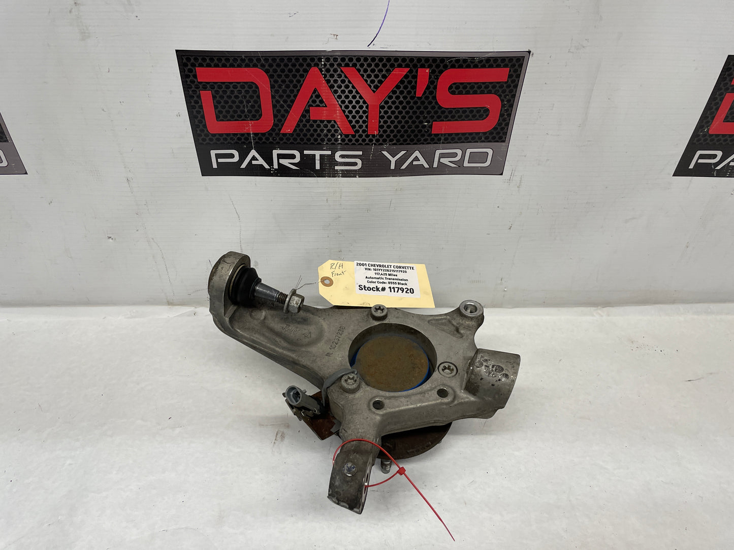 2001 Chevy C5 Corvette RH Passenger Front Suspension Spindle Knuckle Hub OEM - Day's Parts Yard