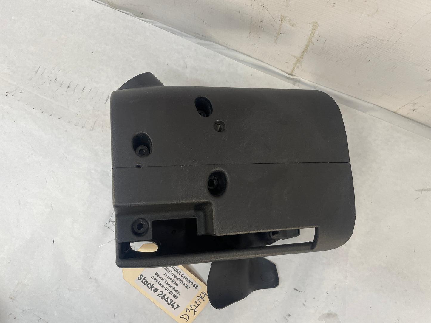 2014 Chevy Camaro SS Steering Column Cover OEM - Day's Parts Yard