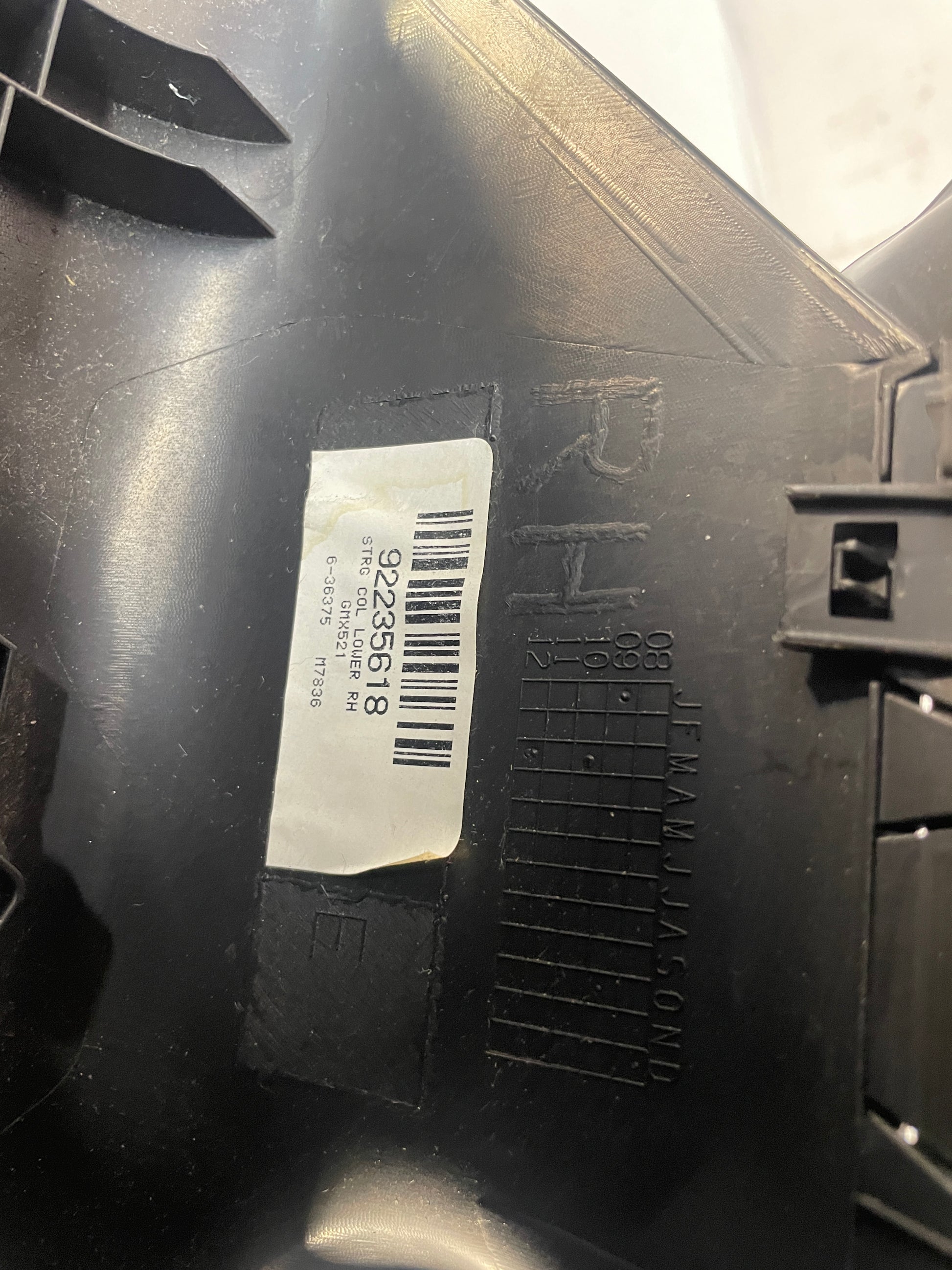 2014 Chevy Camaro SS Steering Column Cover OEM - Day's Parts Yard