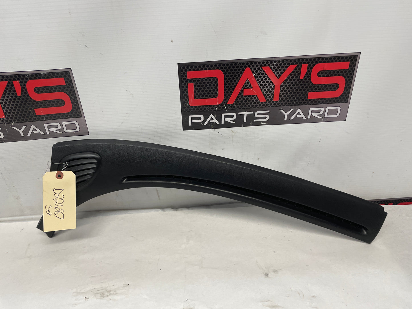 2005 Pontiac GTO Windshield Dash Cowl Defrost Vent Trim Panels Pair OEM