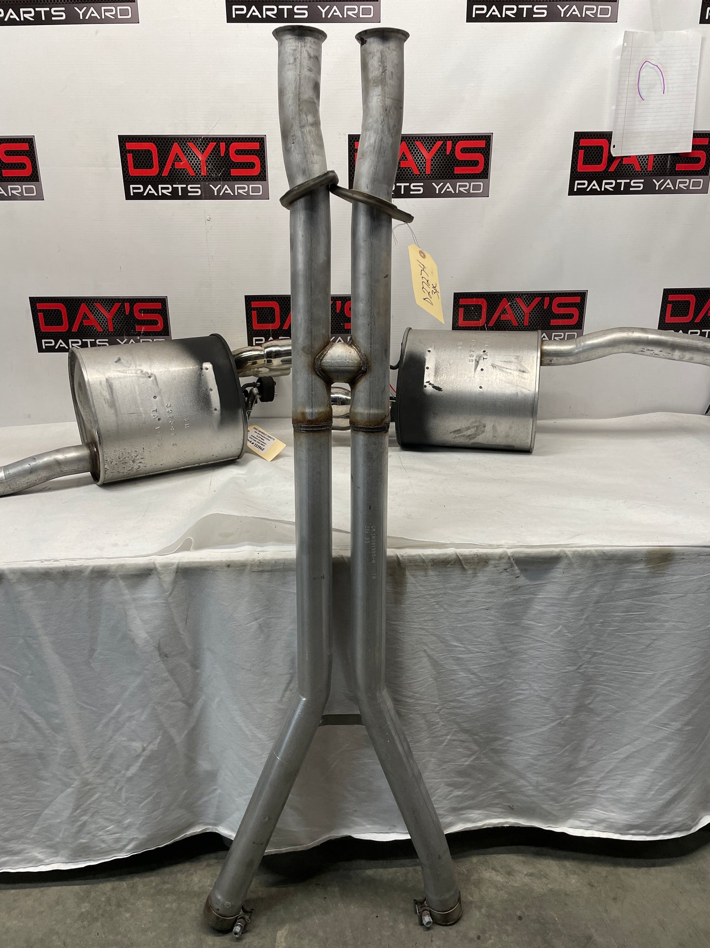 2005 Chevy C6 Corvette Factory OEM Cat Back Exhaust Mid Intermediate Pipe Mufflers - Day's Parts Yard