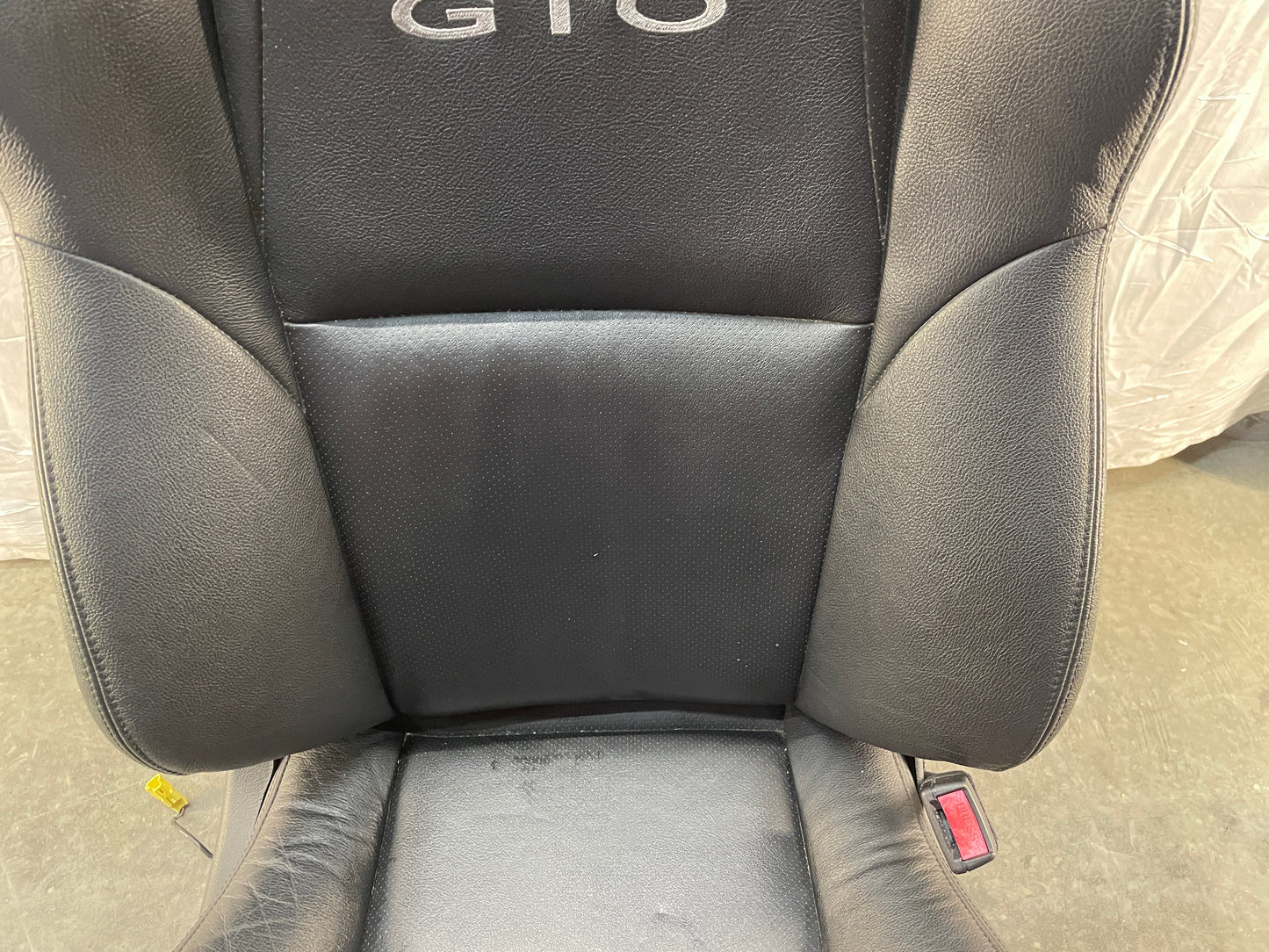 2005 Pontiac GTO Seats Front and Rears Black Leather OEM - Day's Parts Yard