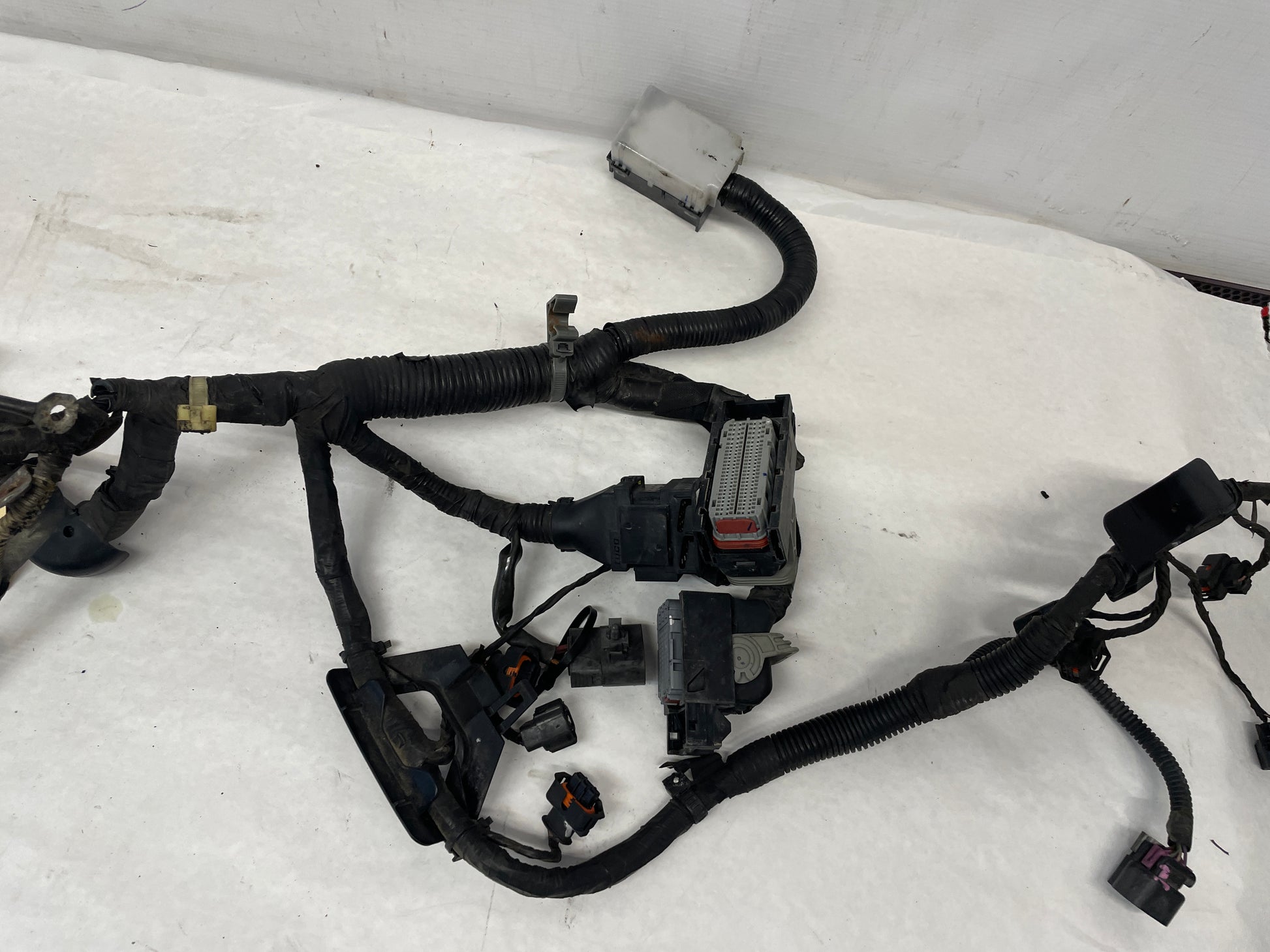 2009 Pontiac G8 Base Front Chassis Engine Bay Fire Wall Wire Wiring Harness OEM - Day's Parts Yard