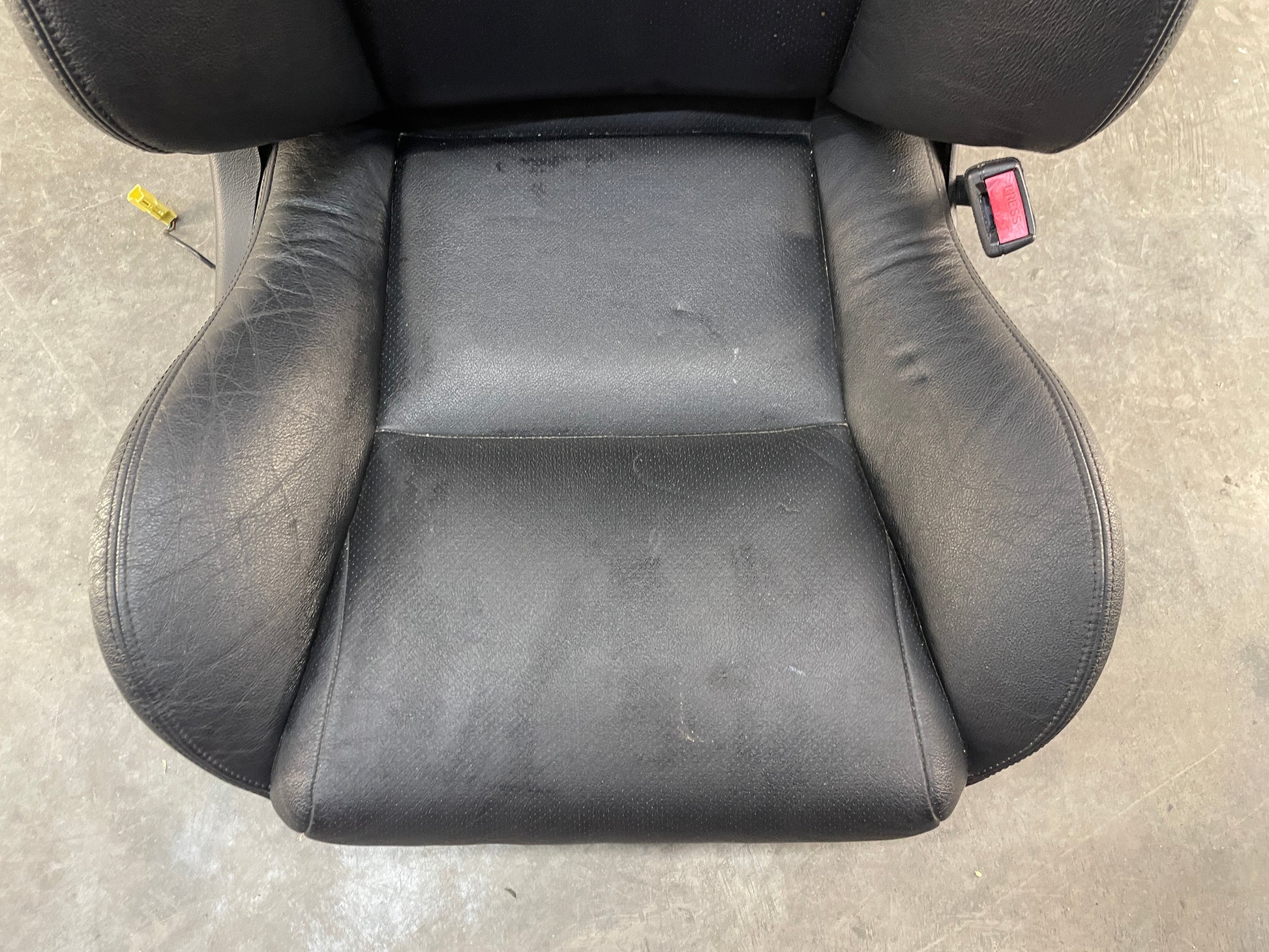 2005 Pontiac GTO Seats Front and Rears Black Leather OEM - Day's Parts Yard