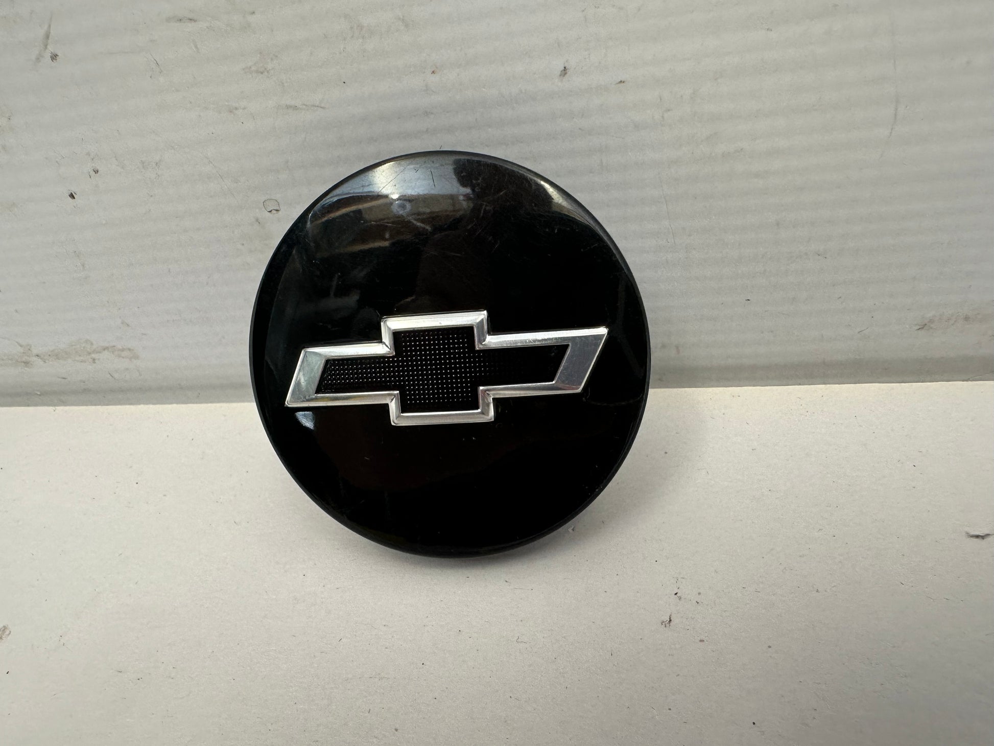 2010 Chevy Camaro SS Wheel Center Cap OEM - Day's Parts Yard