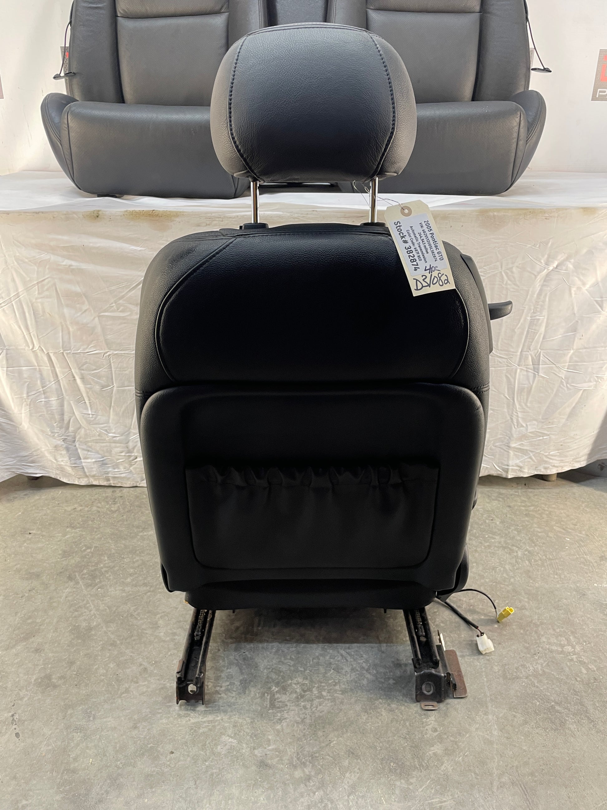 2005 Pontiac GTO Seats Front and Rears Black Leather OEM - Day's Parts Yard