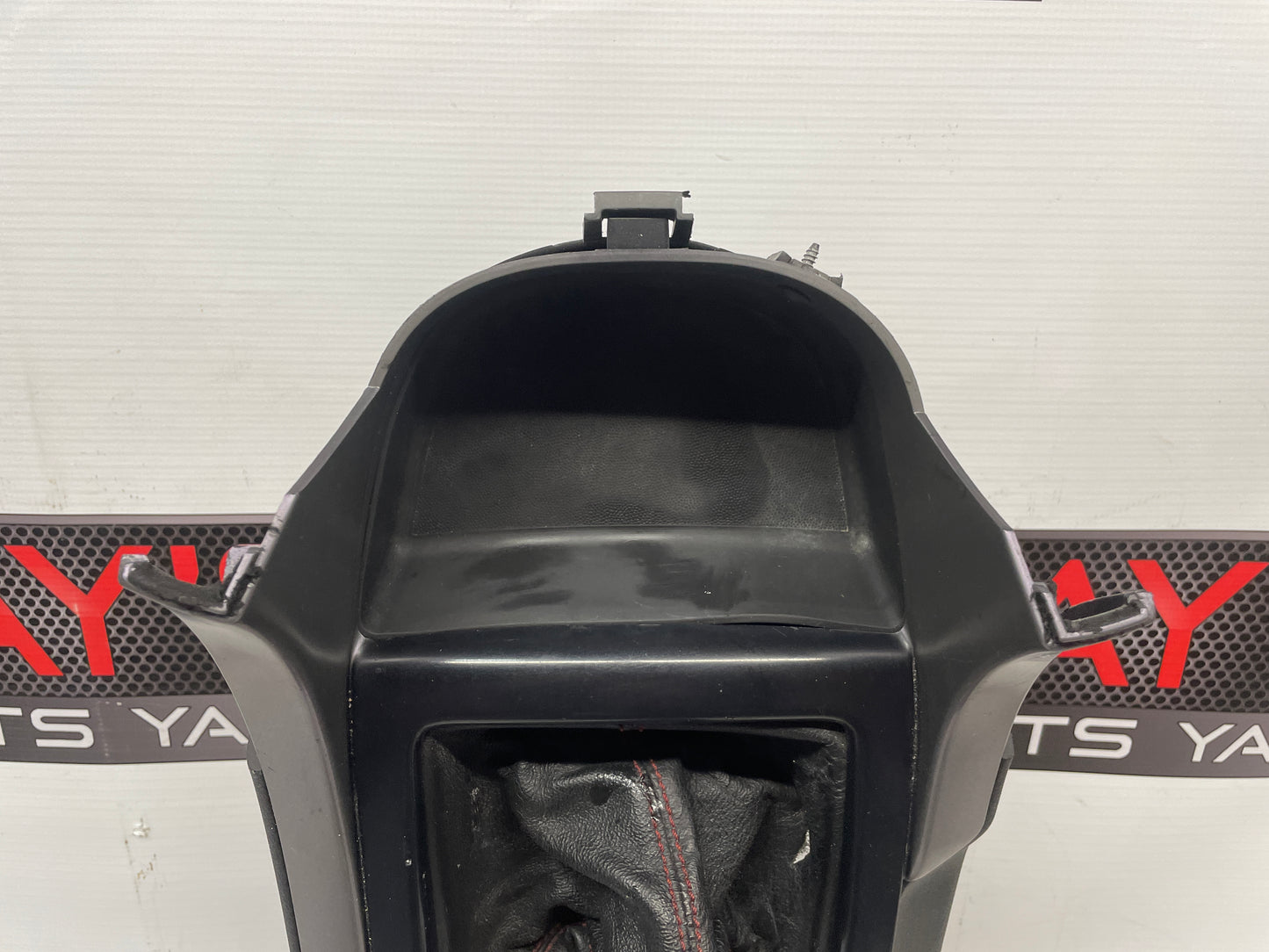 2005 Pontiac GTO Center Console Arm Rest Assembly OEM