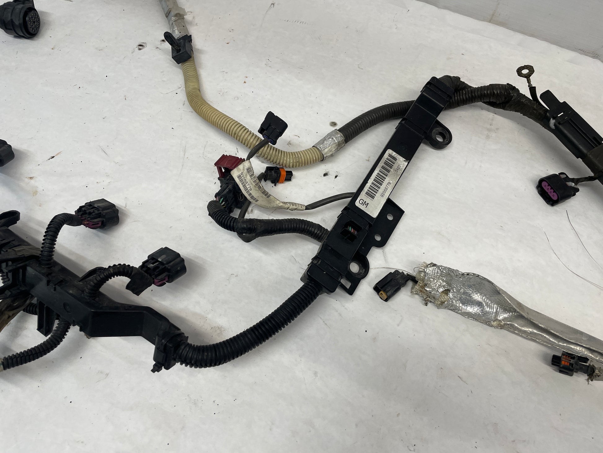 2009 Pontiac G8 Base Front Chassis Engine Bay Fire Wall Wire Wiring Harness OEM - Day's Parts Yard