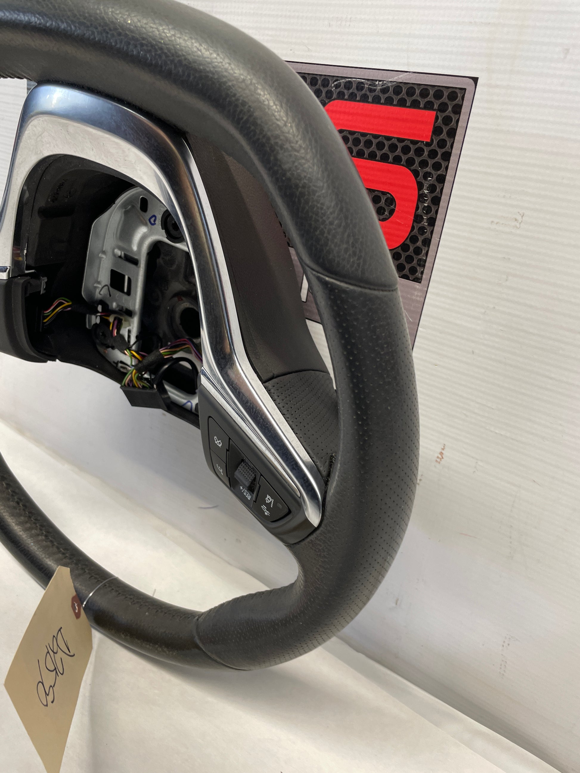 2014 Chevrolet SS Sedan Steering Wheel OEM - Day's Parts Yard