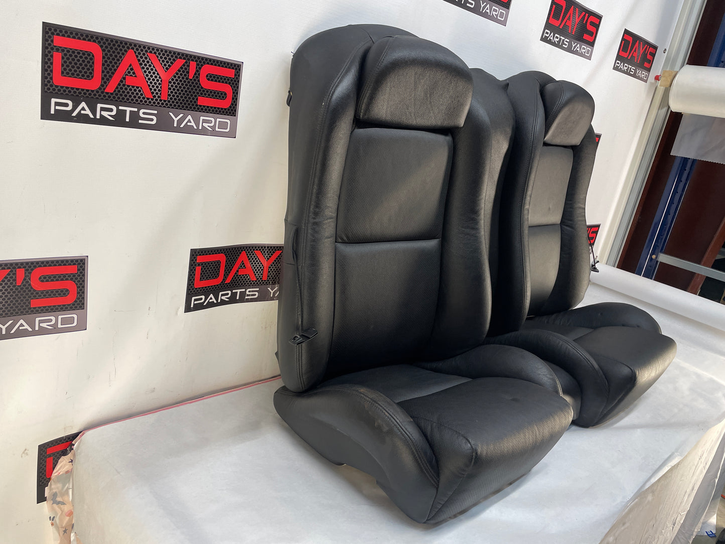 2005 Pontiac GTO Seats Front and Rears Black Leather OEM - Day's Parts Yard