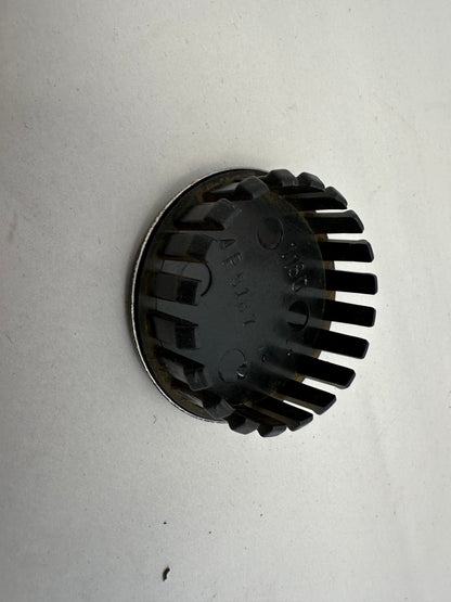 2010 Chevy Camaro SS Wheel Center Cap OEM - Day's Parts Yard